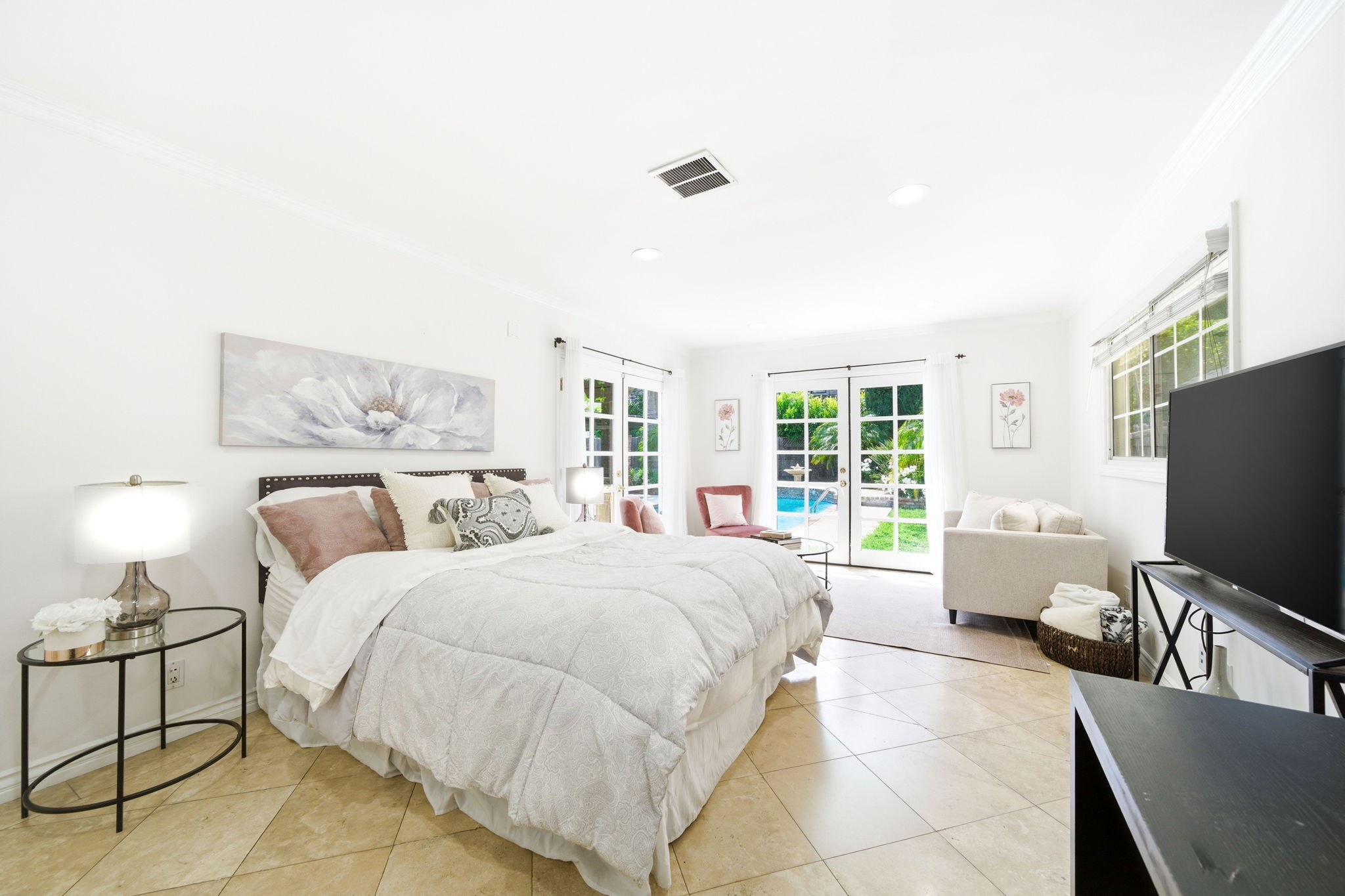  4115 Laurelgrove Ave - 物件實景