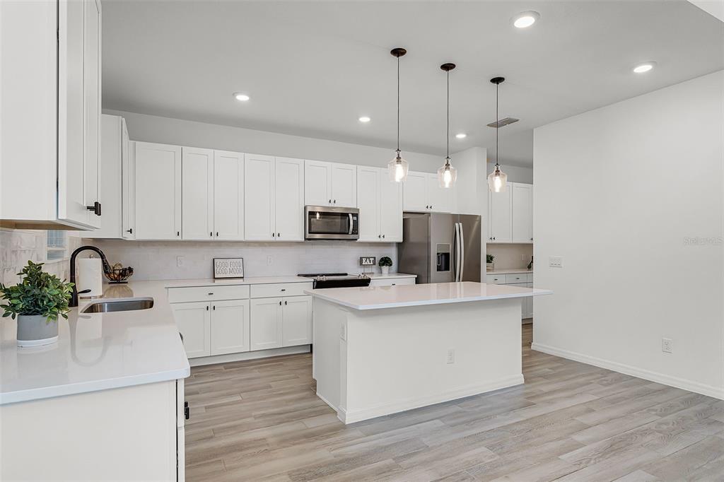 St Cloud, Florida, 34771, United States, 4 Bedrooms Bedrooms, ,4 BathroomsBathrooms,Residential,For Sale,1901971