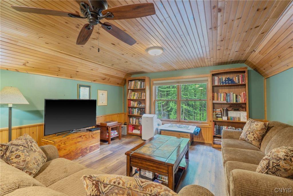 Cleveland, New York, 13042, United States, 4 Bedrooms Bedrooms, ,4 BathroomsBathrooms,Residential,For Sale,1821145