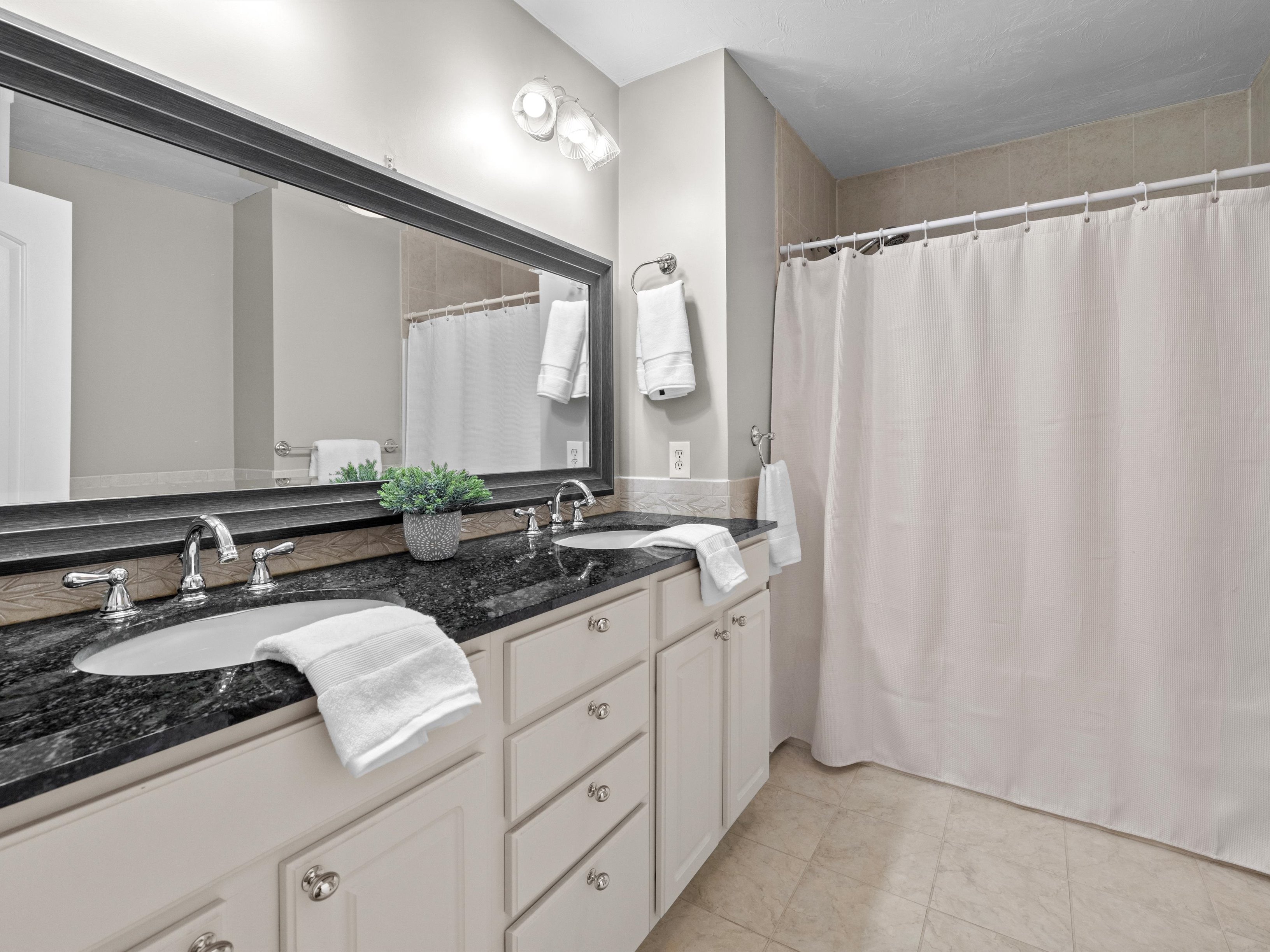  Thoughtfully designed home, perfect for multigenerational living - 物件實景