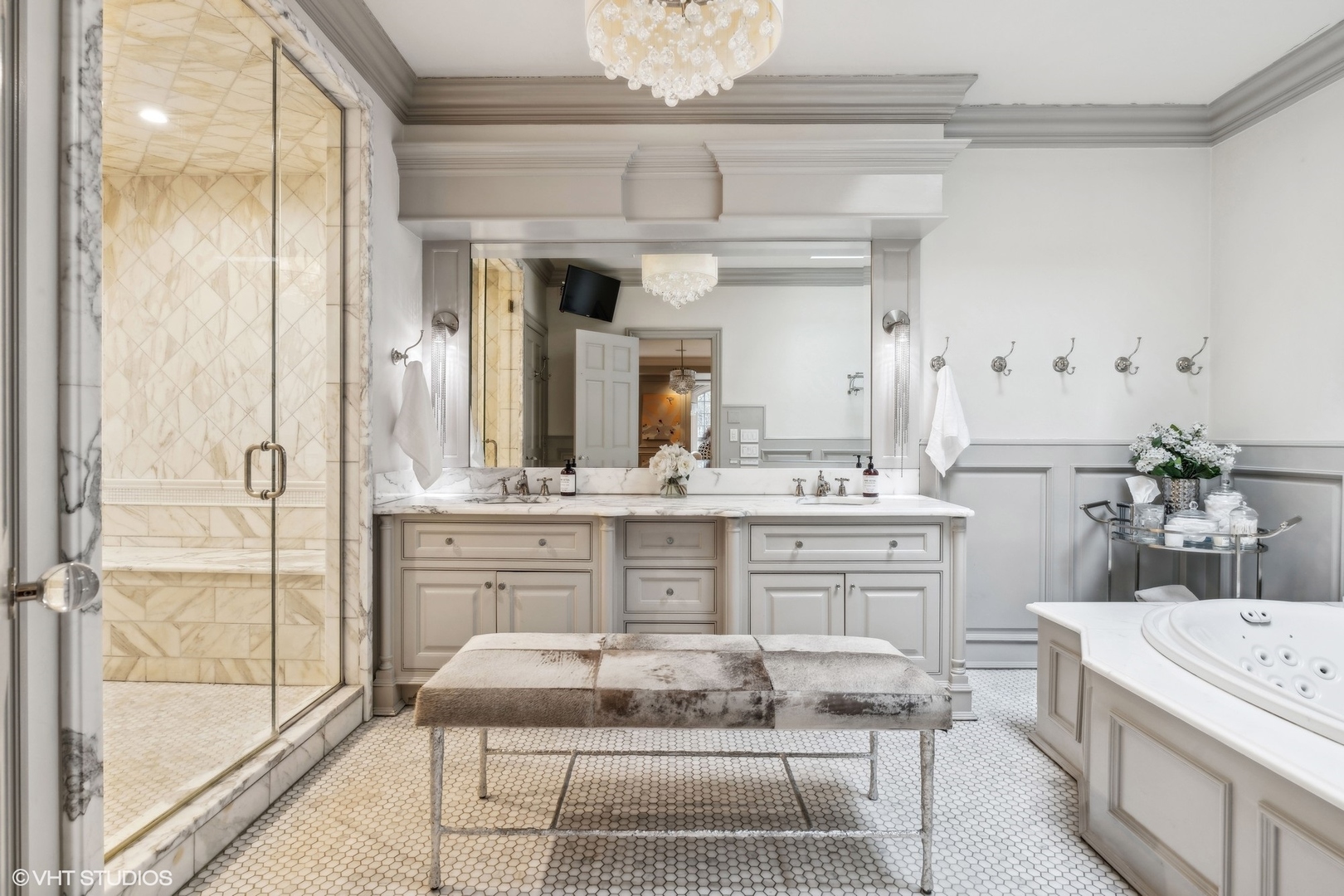 3830 N Wayne Avenue, Chicago, Illinois, 60613, United States, 6 Bedrooms Bedrooms, ,6 BathroomsBathrooms,Residential,For Sale,3830 N Wayne Avenue,1628817