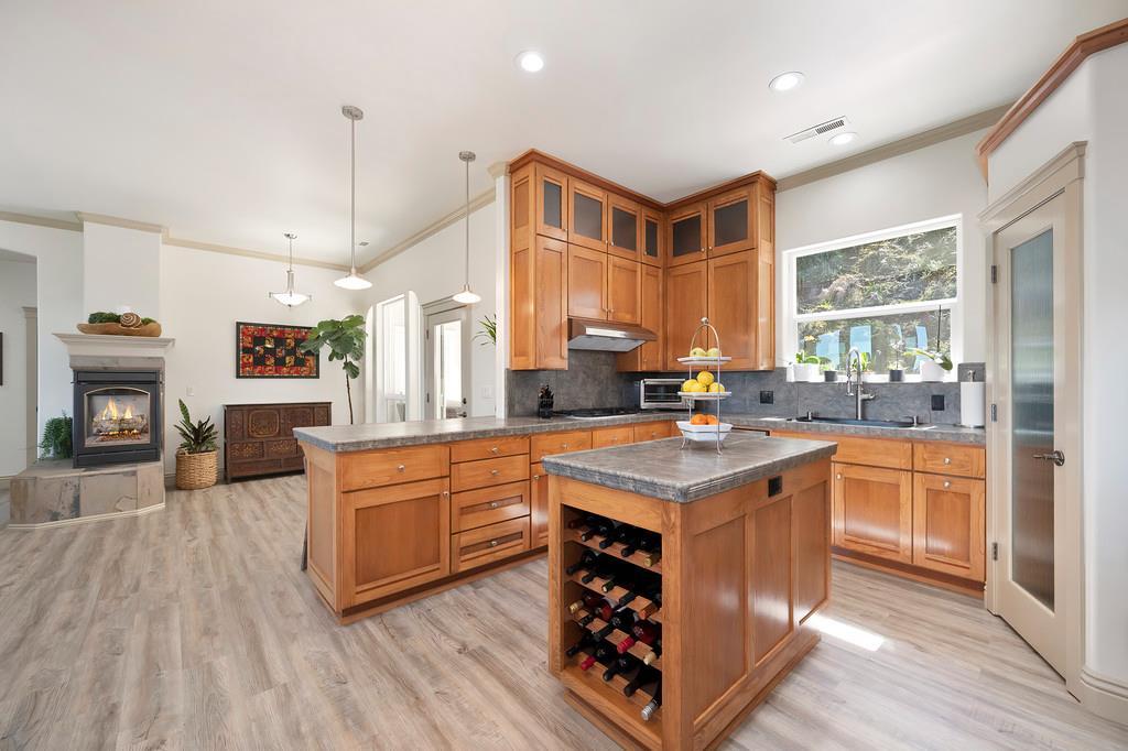 Placerville, California, 95667, United States, 4 Bedrooms Bedrooms, ,3 BathroomsBathrooms,Residential,For Sale,1872985