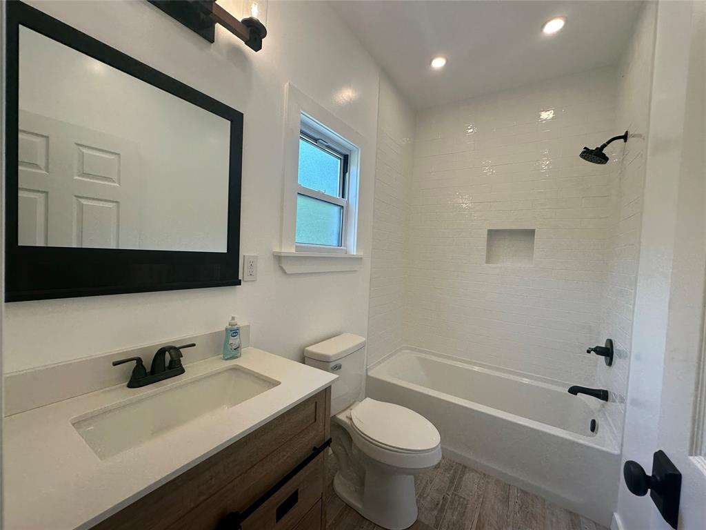 Narrowsburg, New York, 12764, United States, 4 Bedrooms Bedrooms, ,2 BathroomsBathrooms,Residential,For Sale,1923513