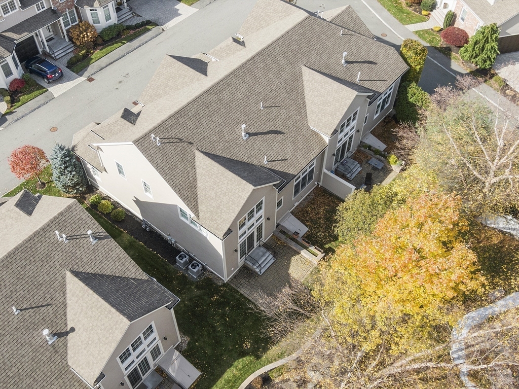 Lynnfield, Massachusetts, 01940, United States, 2 Bedrooms Bedrooms, ,3 BathroomsBathrooms,Residential,For Sale,1991893