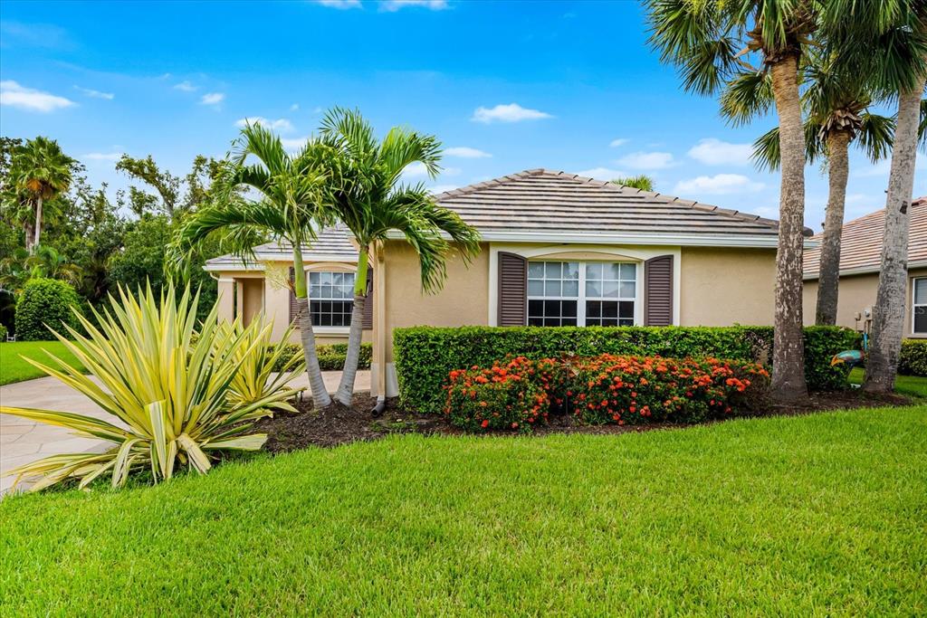 Bradenton, Florida, 34212, United States, 2 Bedrooms Bedrooms, ,2 BathroomsBathrooms,Residential,For Sale,1916954