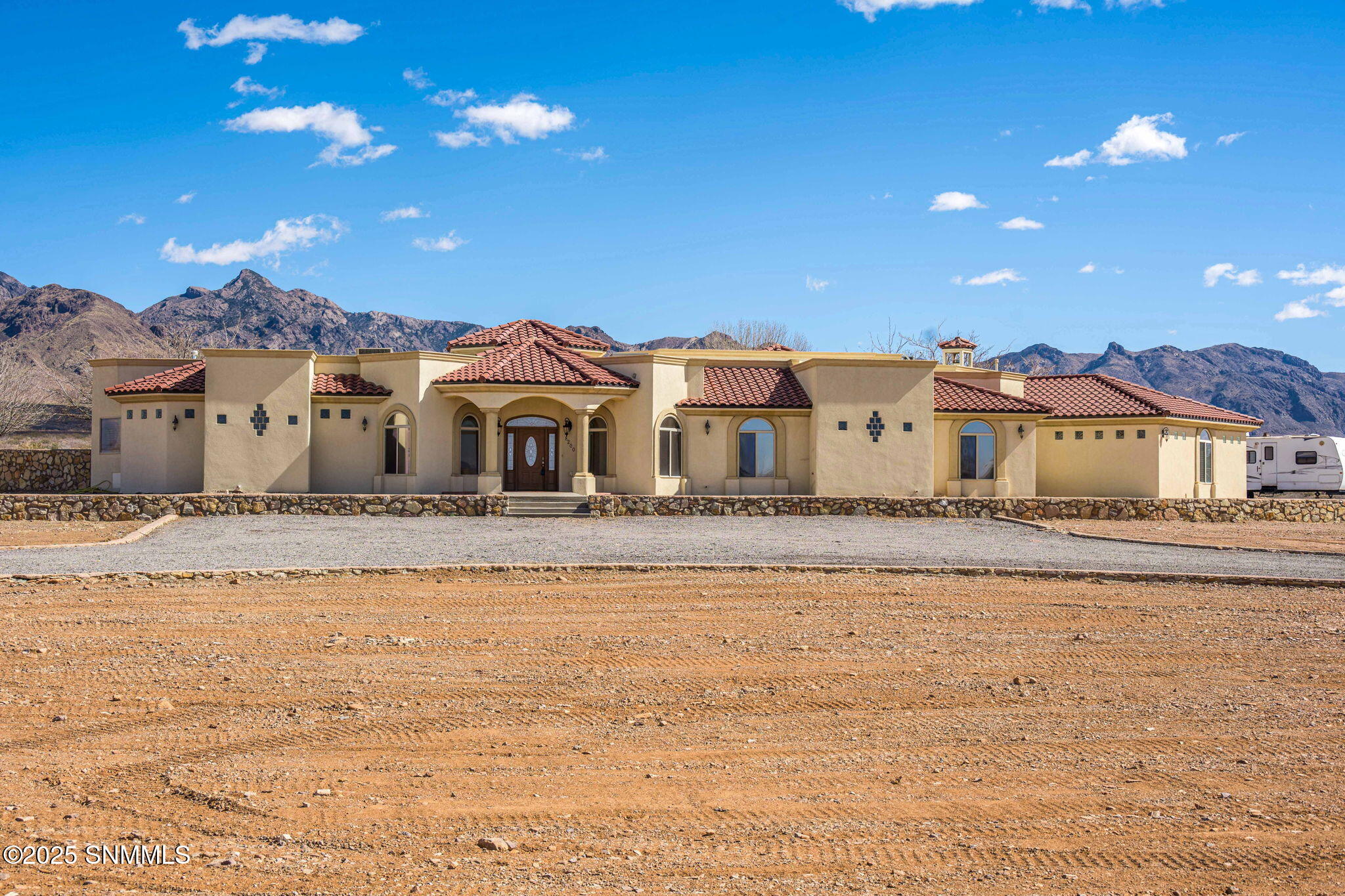 Las Cruces, New Mexico, 88011, United States, 4 Bedrooms Bedrooms, ,5 BathroomsBathrooms,Residential,For Sale,1709663
