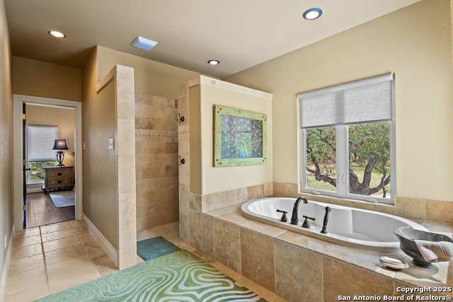 Bandera, Texas, 78003, United States, 2 Bedrooms Bedrooms, ,4 BathroomsBathrooms,Residential,For Sale,1784008