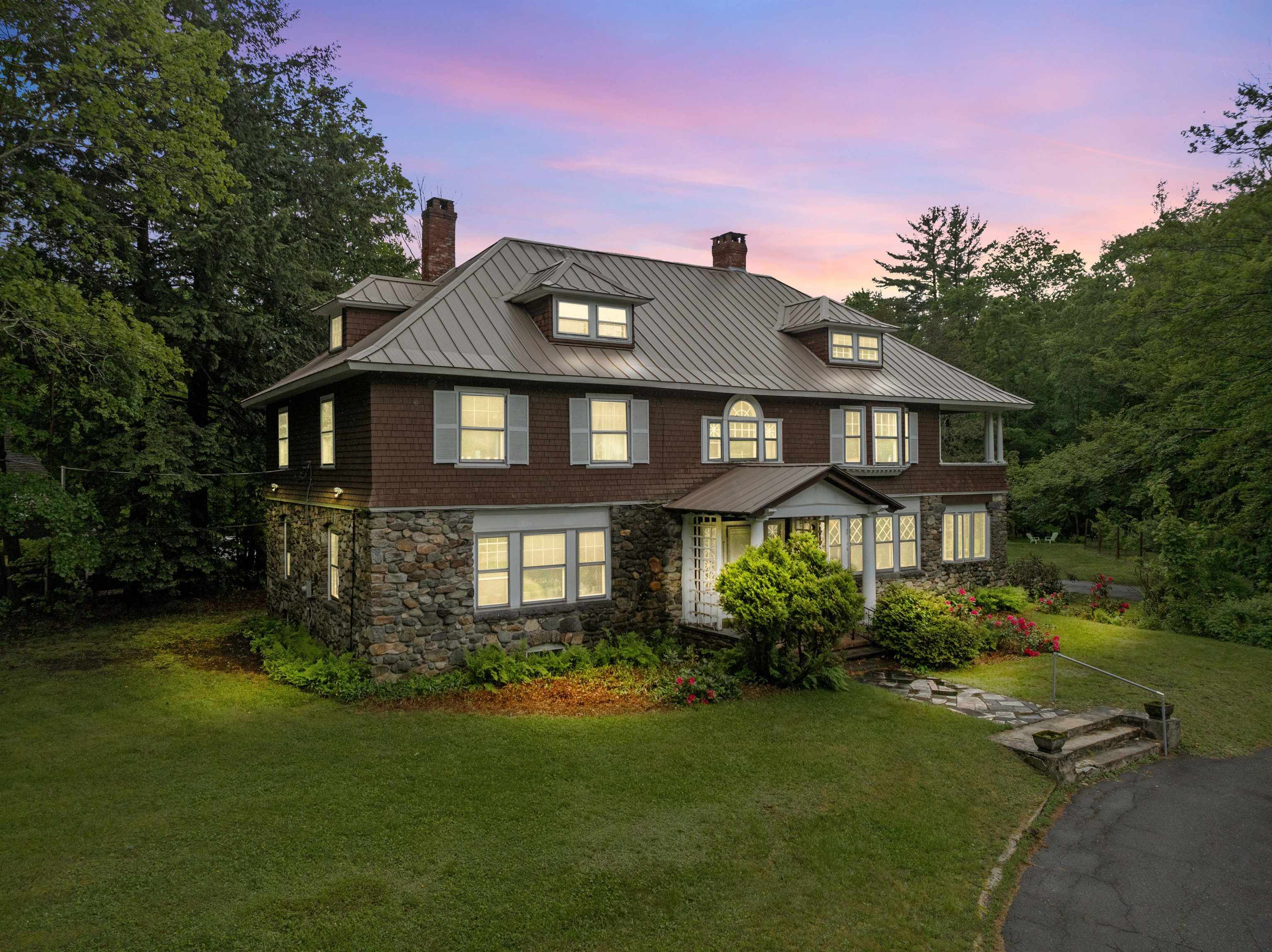 Claremont, New Hampshire, 03743, United States, 7 Bedrooms Bedrooms, ,2 BathroomsBathrooms,Residential,For Sale,1846493