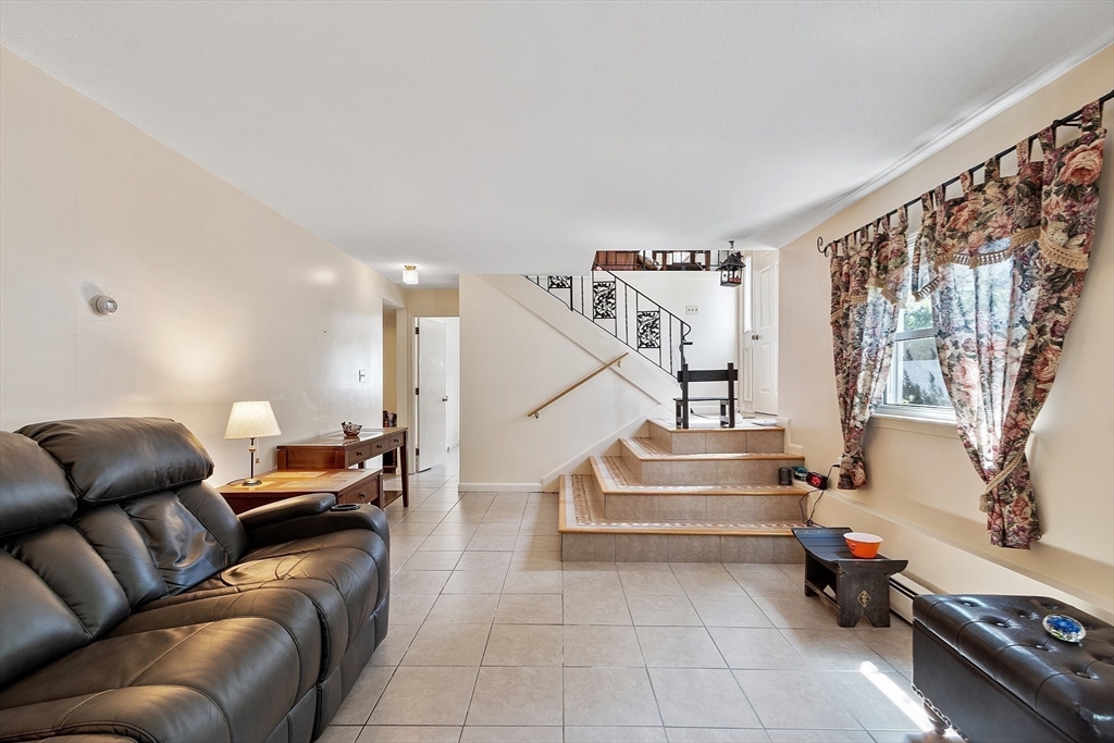 Gloucester, Massachusetts, 01930, United States, 4 Bedrooms Bedrooms, ,2 BathroomsBathrooms,Residential,For Sale,1992887