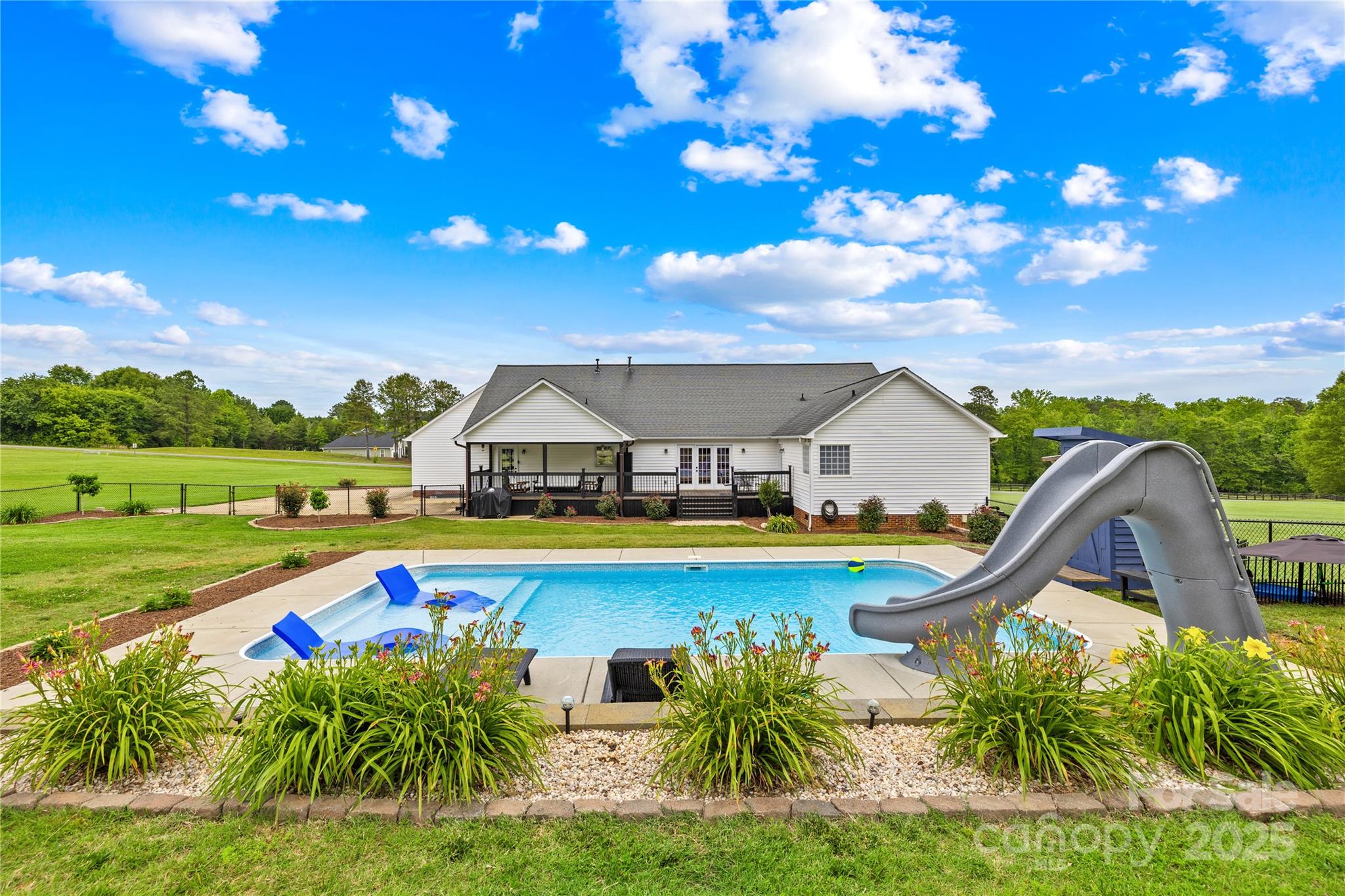 Shelby, North Carolina, 28152, United States, 3 Bedrooms Bedrooms, ,2 BathroomsBathrooms,Residential,For Sale,1847479