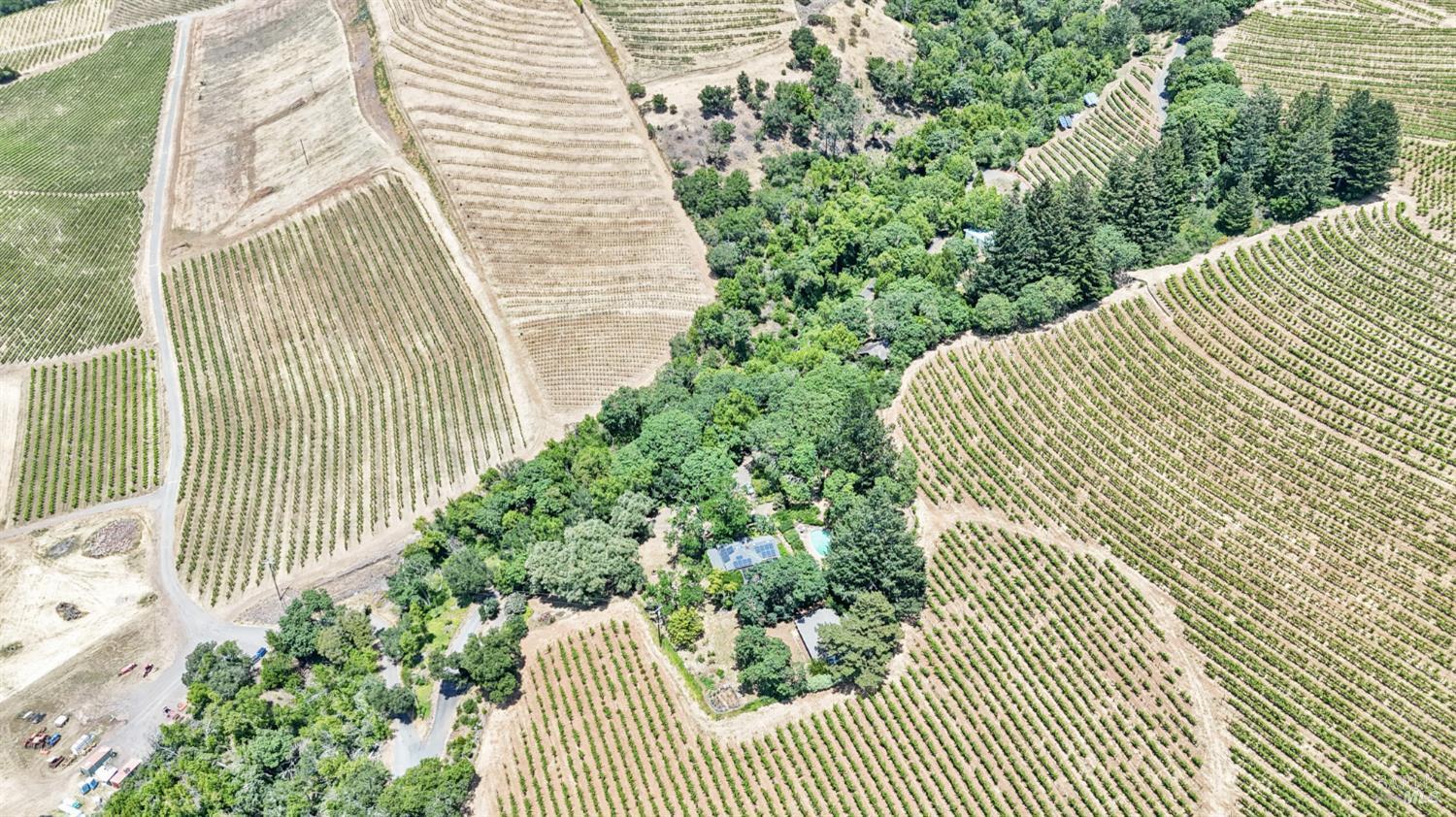 Glen Ellen, California, 95442, United States, 4 Bedrooms Bedrooms, ,3 BathroomsBathrooms,Residential,For Sale,1974615