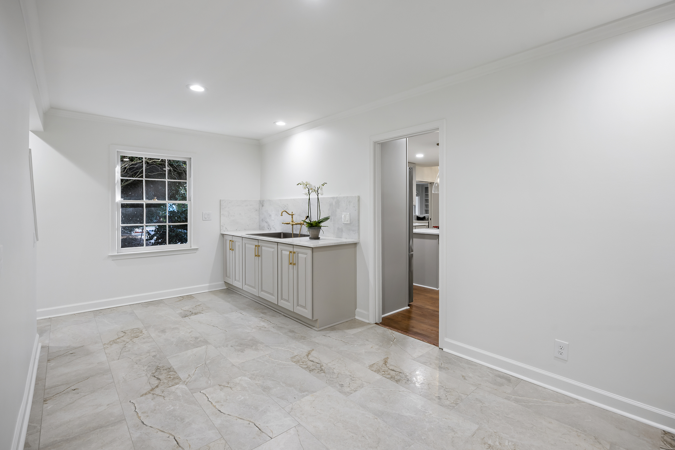  Timeless Architecture, Refined Interiors, and Modern Comfort in Sandy Springs - 物件實景
