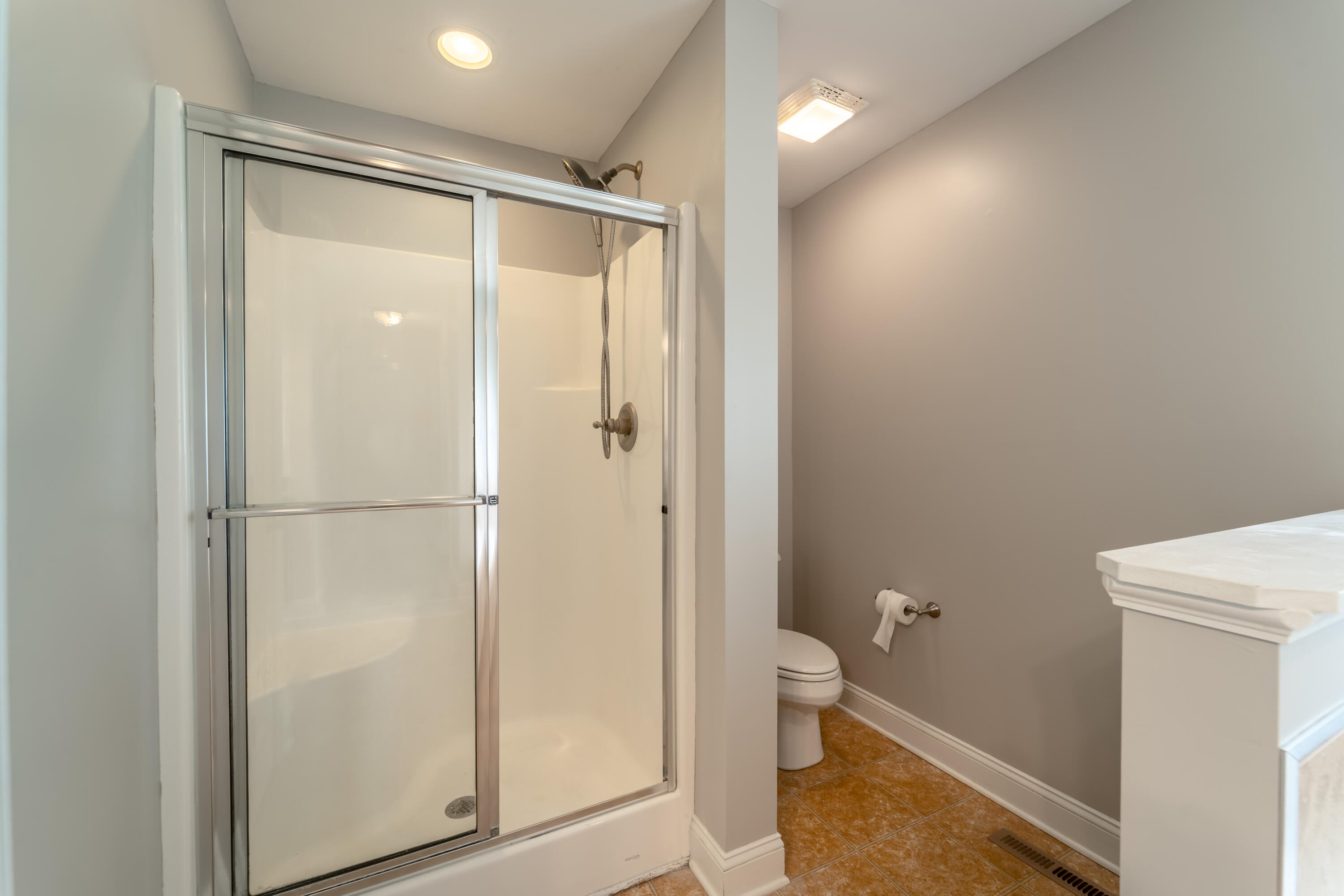 Richmond, Kentucky, 40475, United States, 3 Bedrooms Bedrooms, ,2 BathroomsBathrooms,Residential,For Sale,2047972