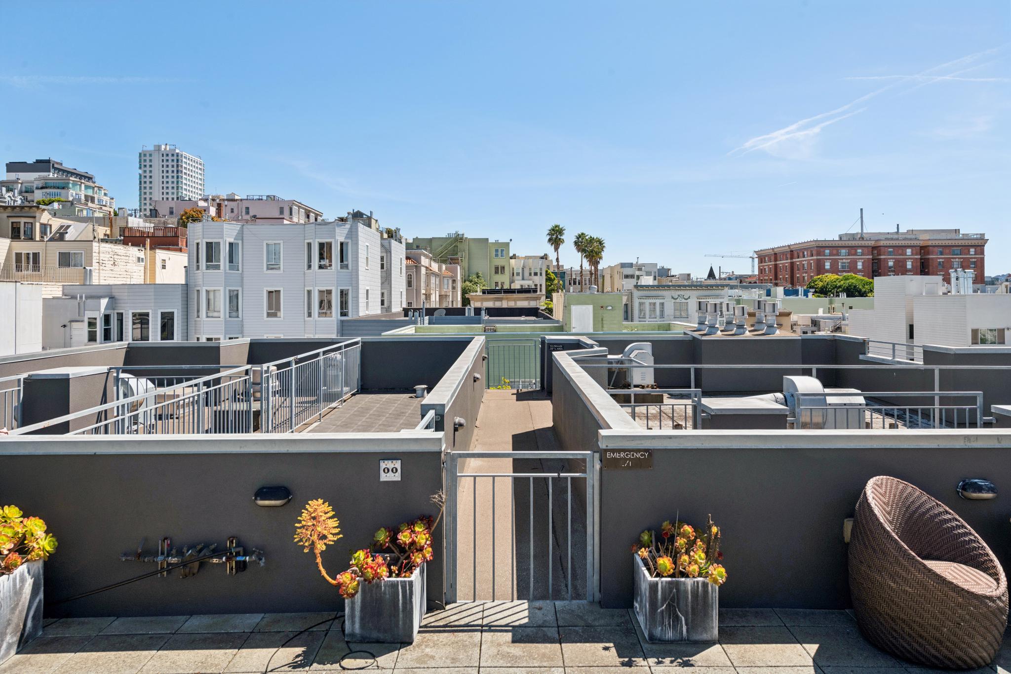  1355 Pacific Avenue #204 - 物件實景