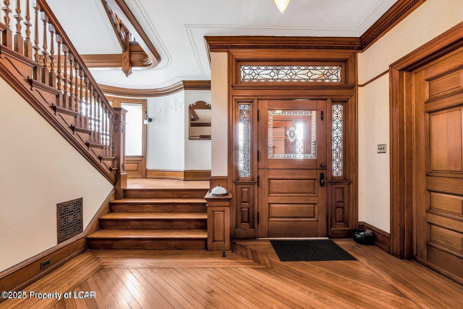 Wilkes-Barre, Pennsylvania, 18701, United States, 7 Bedrooms Bedrooms, ,3 BathroomsBathrooms,Residential,For Sale,1982709