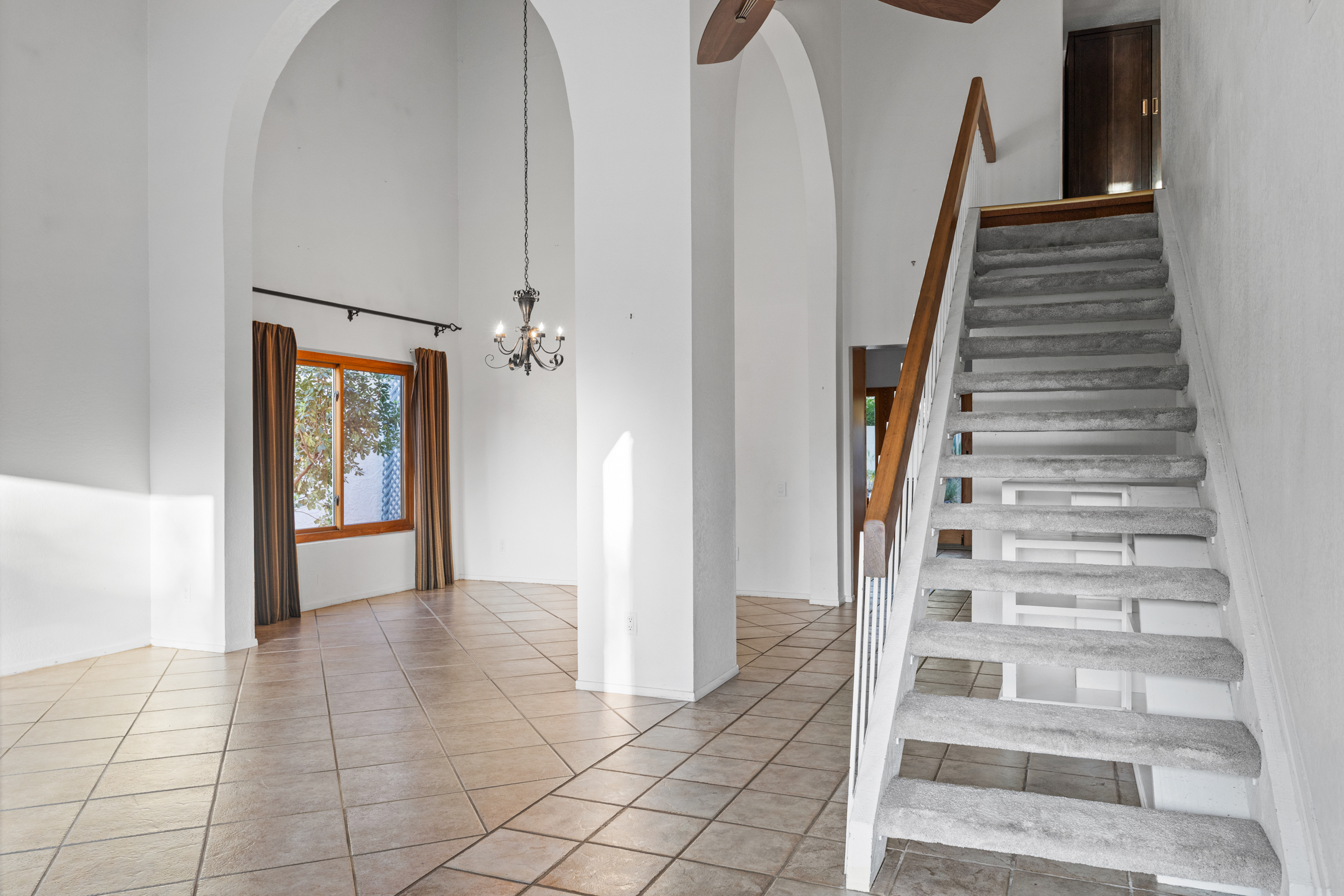 Tempe, Arizona, 85283, United States, 4 Bedrooms Bedrooms, ,3 BathroomsBathrooms,Residential,For Sale,1985738