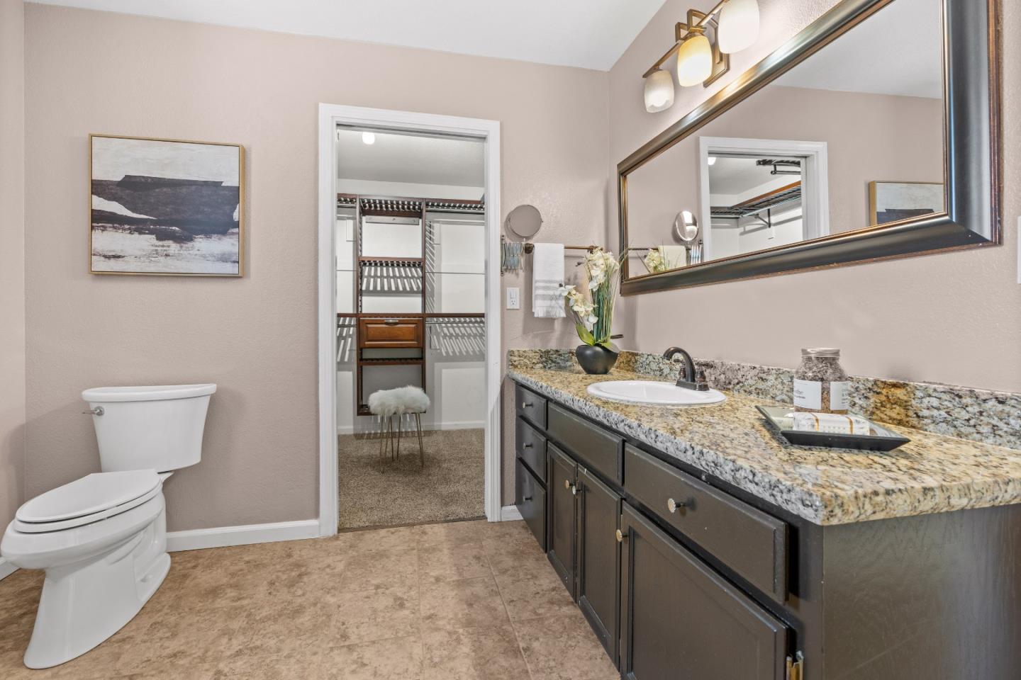 Hollister, California, 95023, United States, 3 Bedrooms Bedrooms, ,2 BathroomsBathrooms,Residential,For Sale,1903543