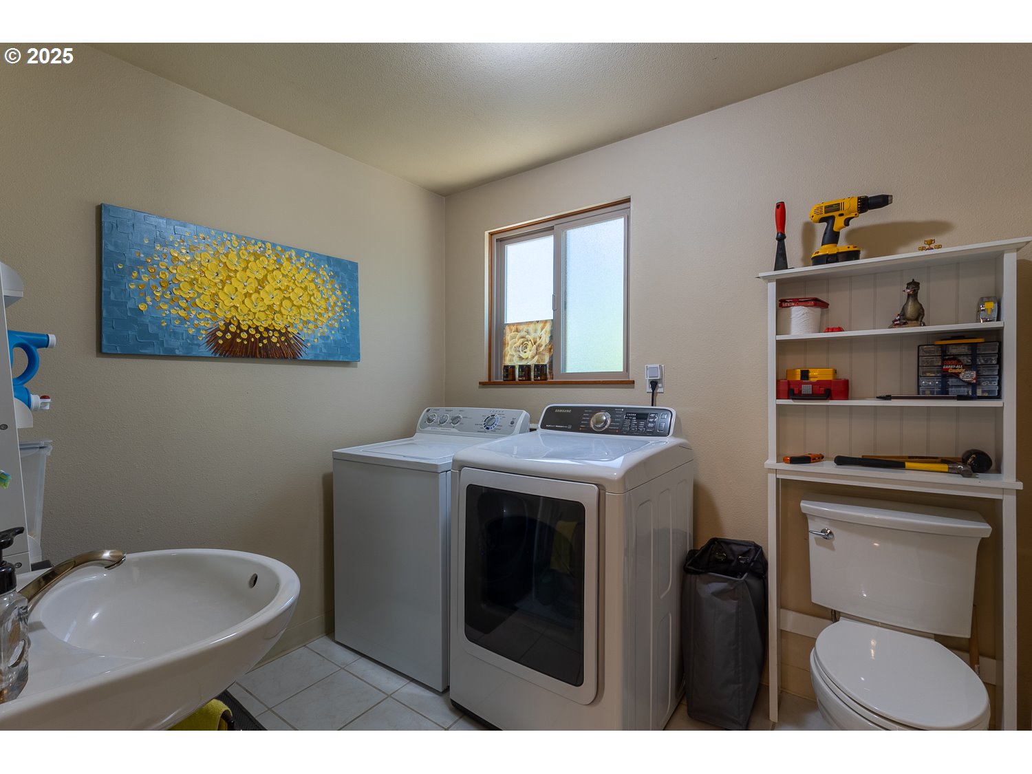 Vancouver, Washington, 98663, United States, 4 Bedrooms Bedrooms, ,2 BathroomsBathrooms,Residential,For Sale,1848237