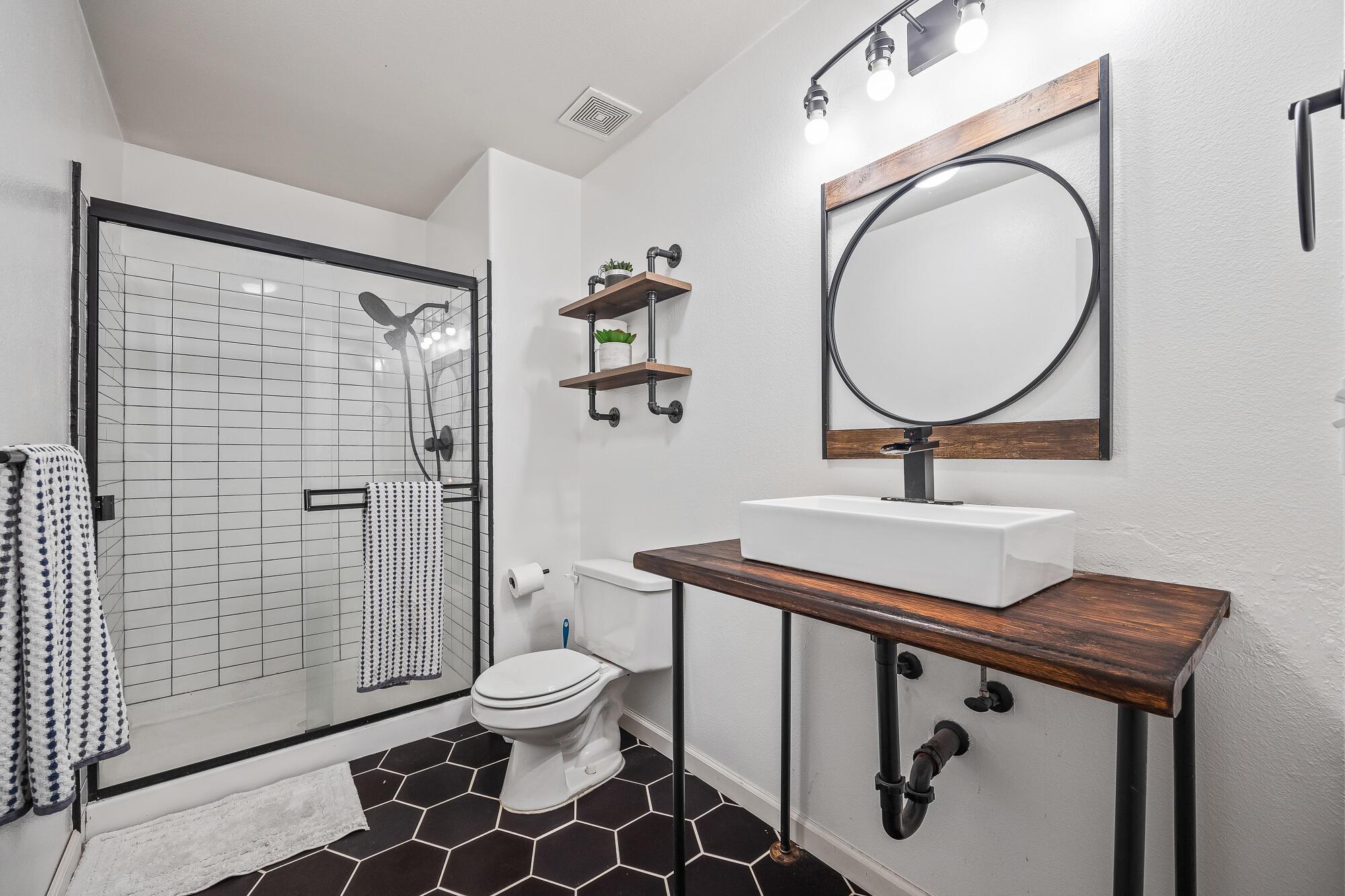 Hanford, California, 93230, United States, 4 Bedrooms Bedrooms, ,3 BathroomsBathrooms,Residential,For Sale,1985647