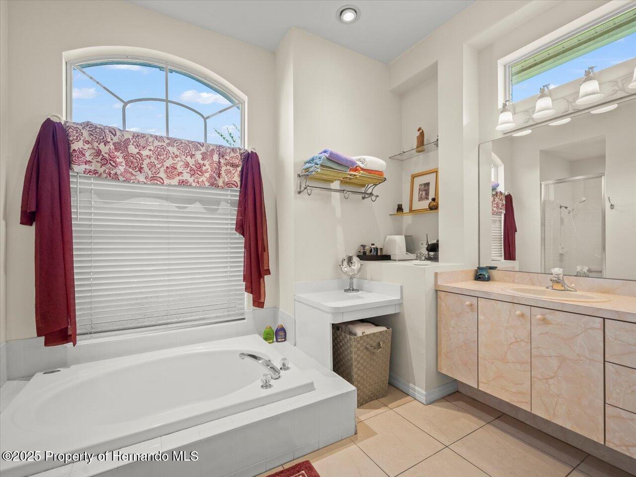 Brooksville, Florida, 34609, United States, 4 Bedrooms Bedrooms, ,3 BathroomsBathrooms,Residential,For Sale,1907752