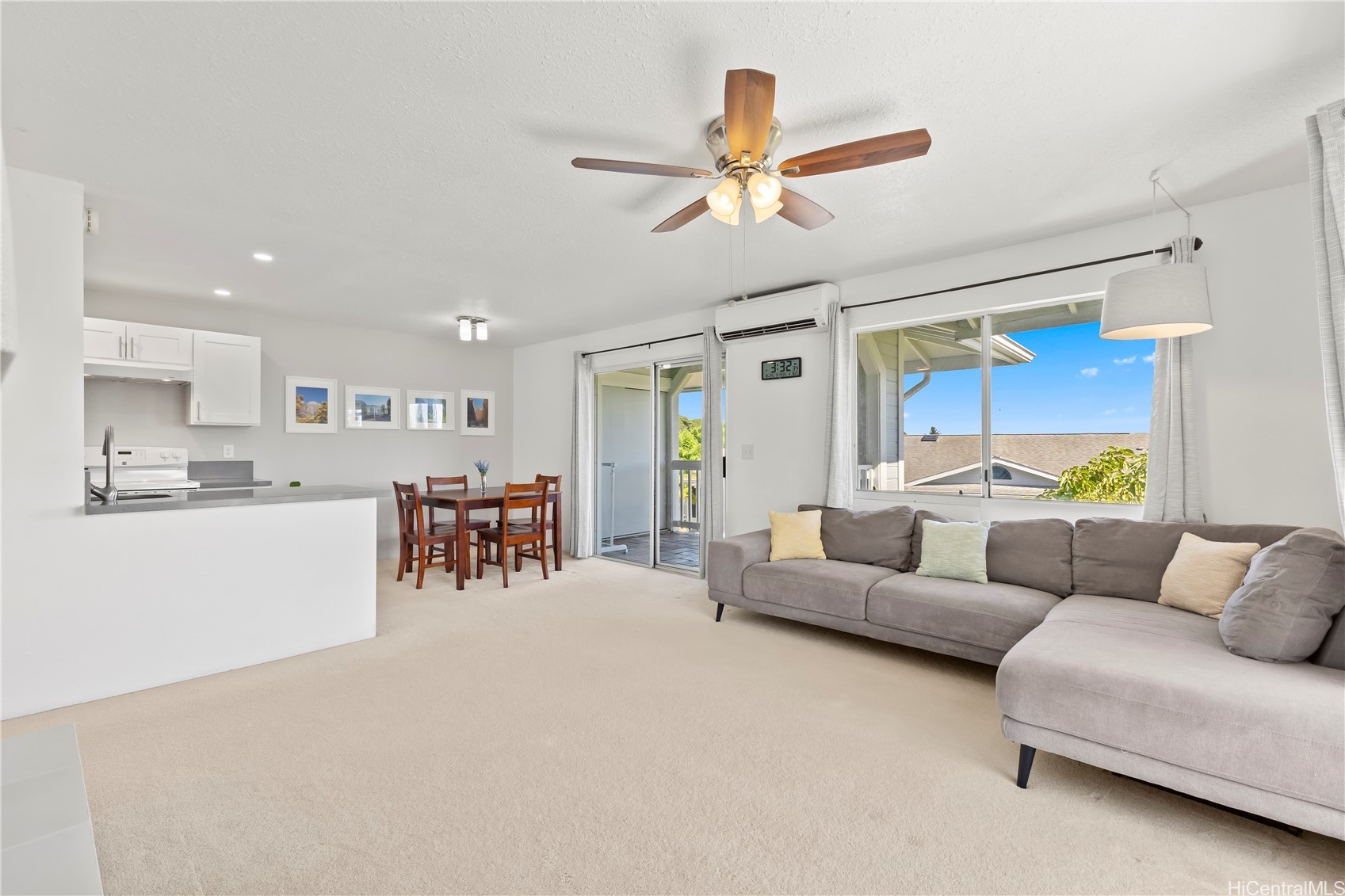 Waipahu, Hawaii, 96797, United States, 2 Bedrooms Bedrooms, ,2 BathroomsBathrooms,Residential,For Sale,1940707