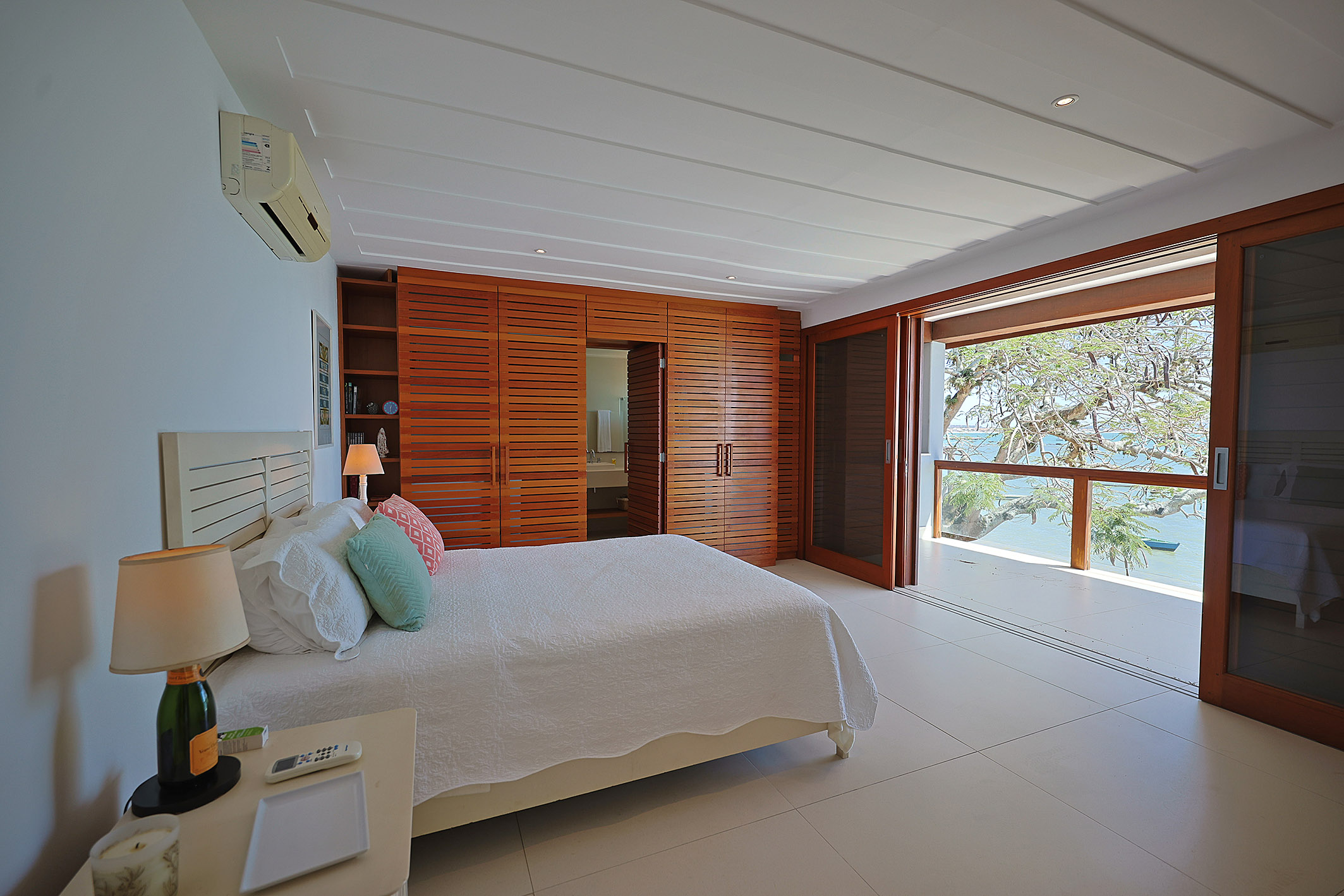  Beachfront House with Six Suites and Sunset Views in Manguinhos, Búzios - 物件實景