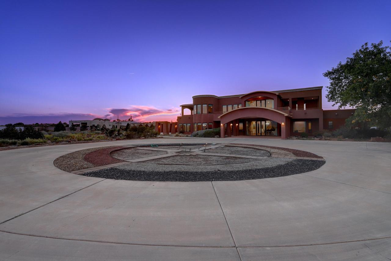 6301 COORS Boulevard NW, Albuquerque, New Mexico, 87120, United States, 3 Bedrooms Bedrooms, ,4 BathroomsBathrooms,Residential,For Sale,6301 COORS Boulevard NW,1637534