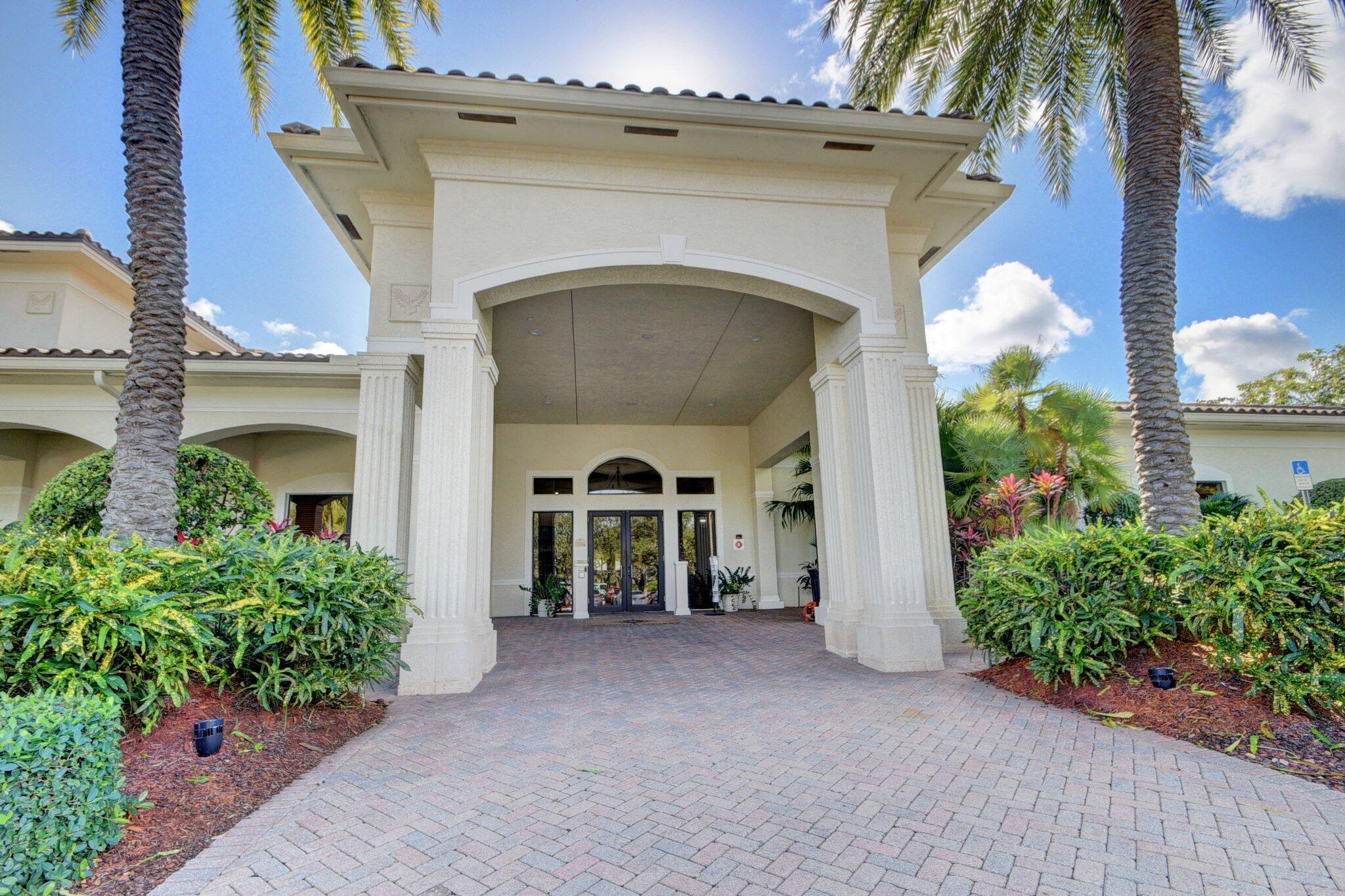 Lake Worth, Florida, 33467, United States, 4 Bedrooms Bedrooms, ,3 BathroomsBathrooms,Residential,For Sale,1829165