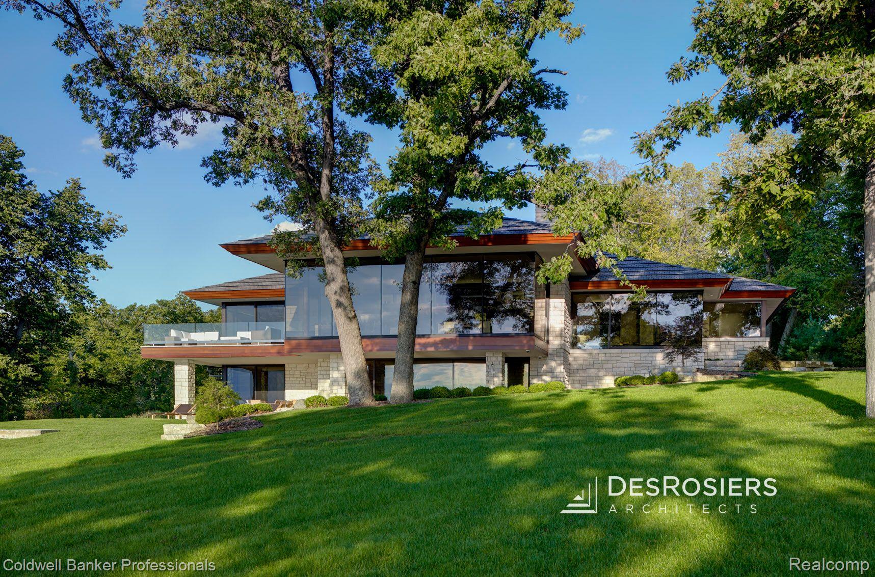 Fenton, Michigan, 48430, United States, 4 Bedrooms Bedrooms, ,5 BathroomsBathrooms,Residential,For Sale,1804653
