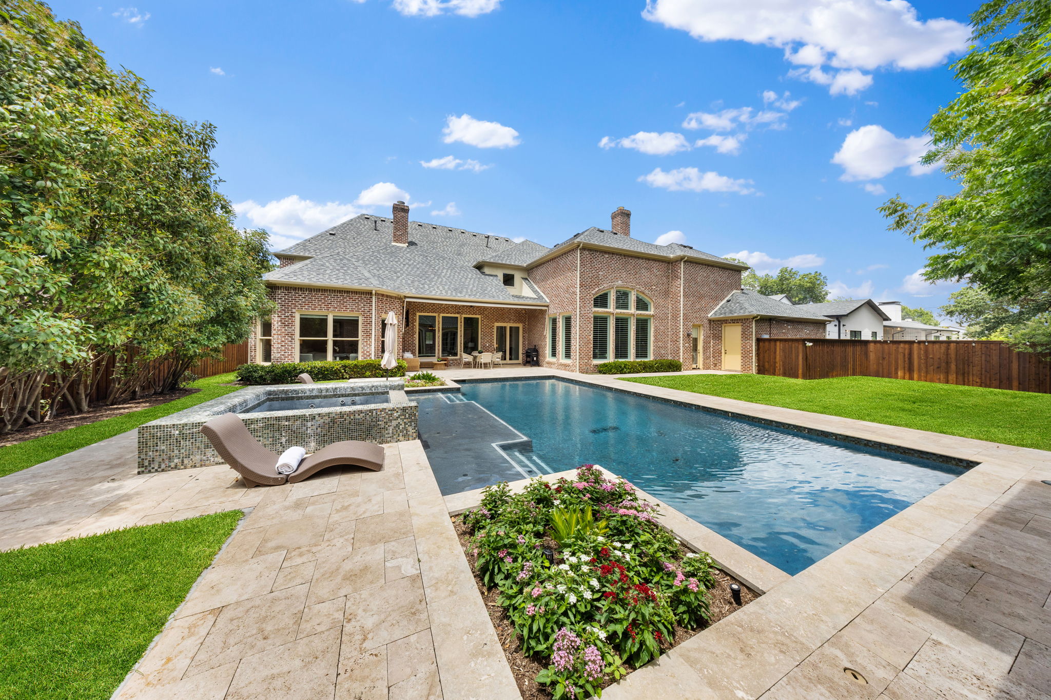  Premier Preston Hollow Location Near Top Private Schools - 物件實景