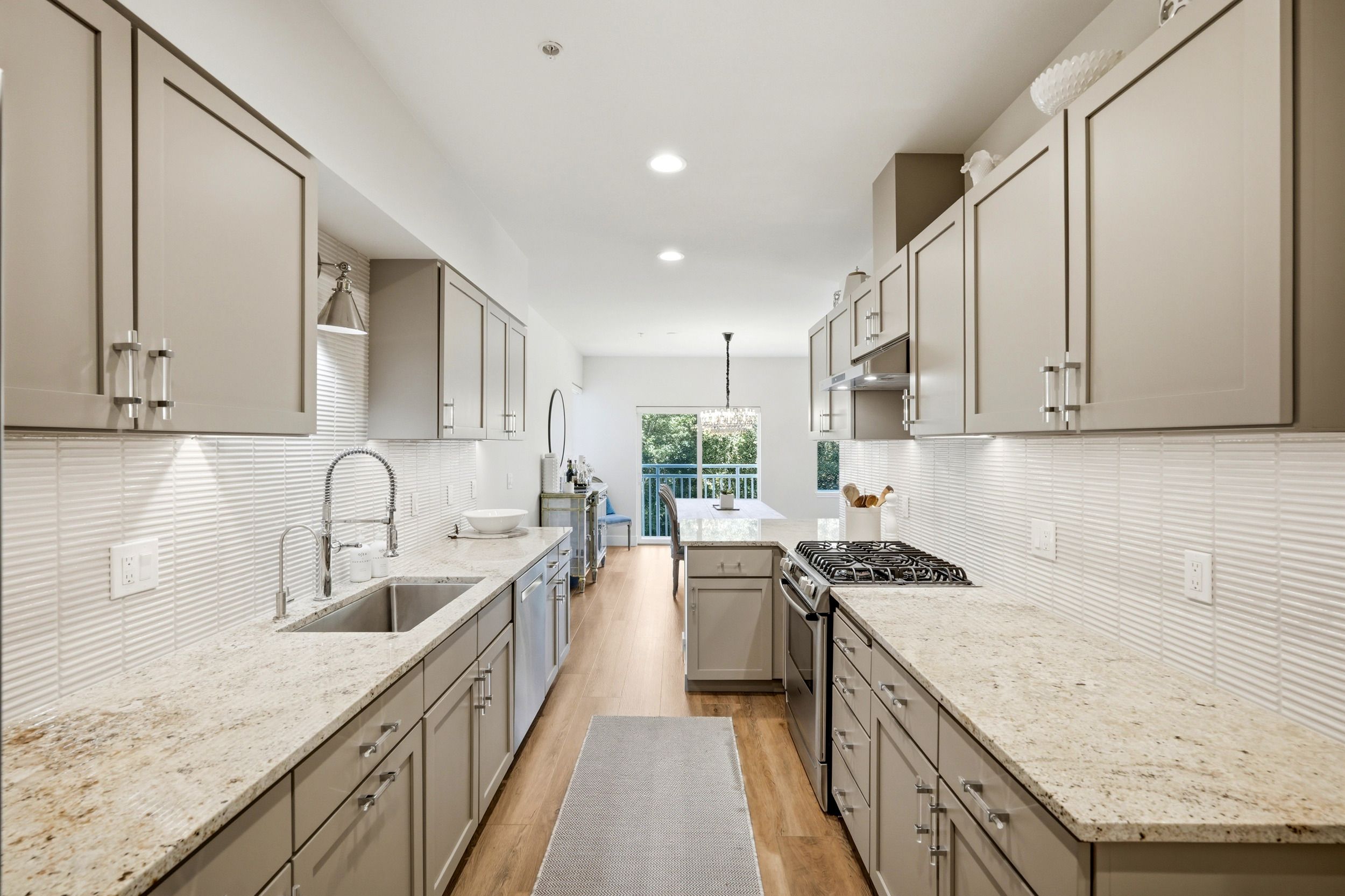  17432 Bothell Way Northeast B-307, Bothell, WA 98011 - 物件實景