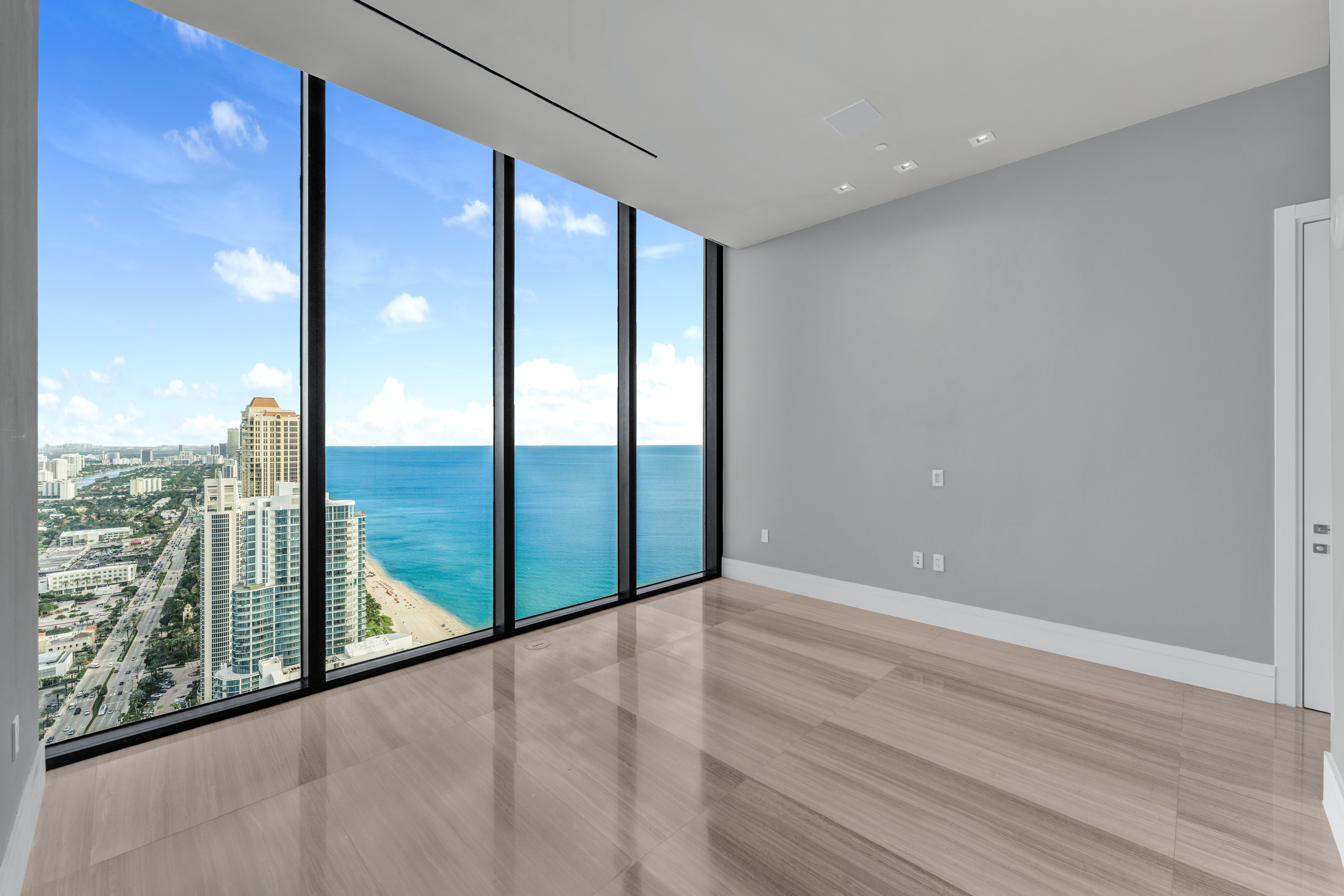  17141 Collins Ave, Sunny Isles Beach, FL, 33160 - 物件實景