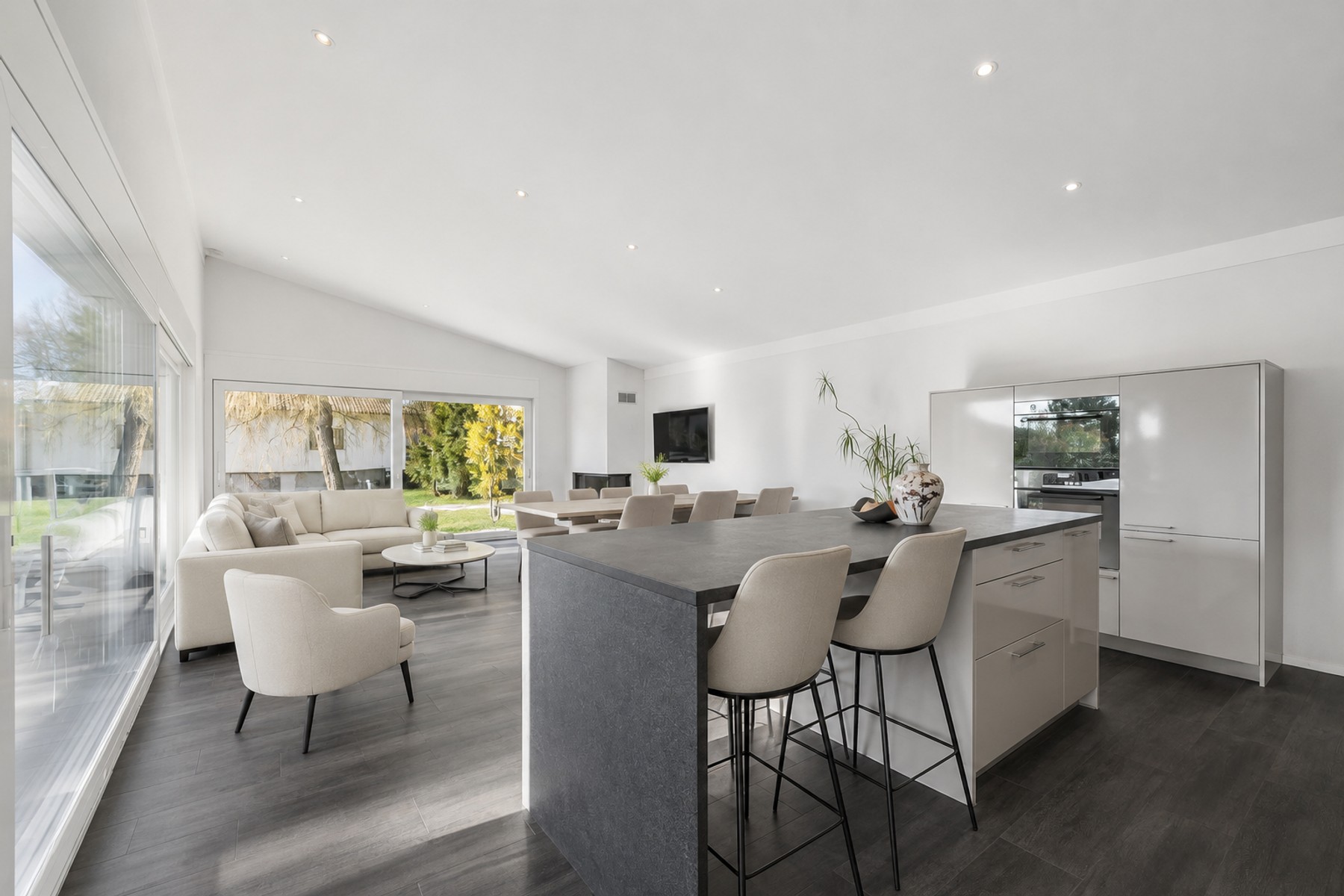  Stunning 7.5-room detached villa with a contemporary design - 物件實景
