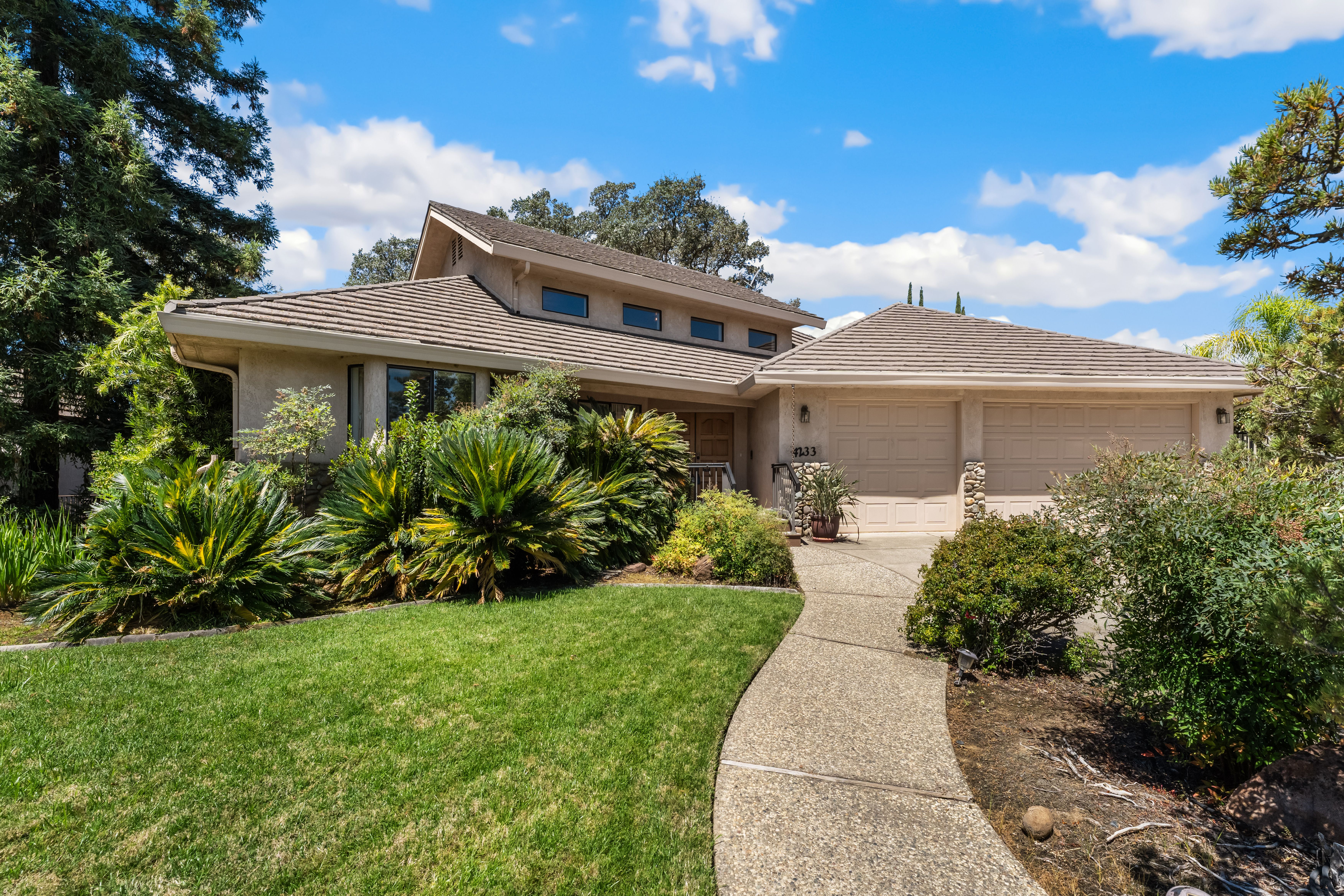  4233 Curragh Oaks Lane, Fair Oaks, CA 95628 - 物件實景