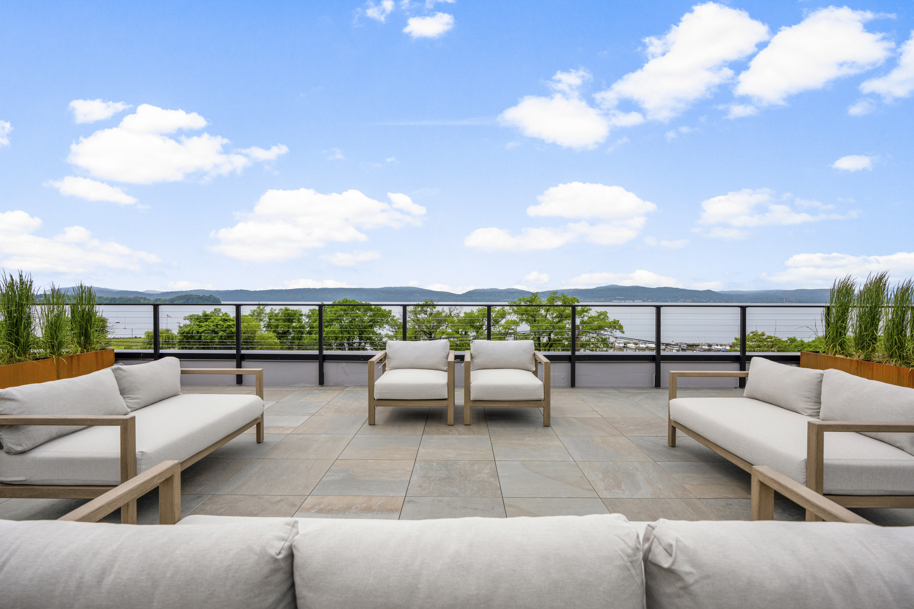  New Luxury Condos on The Hudson with River views - 物件實景