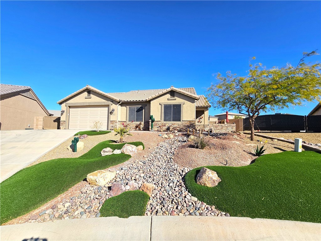 Lake Havasu, Arizona, 86404, United States, 3 Bedrooms Bedrooms, ,2 BathroomsBathrooms,Residential,For Sale,1956180