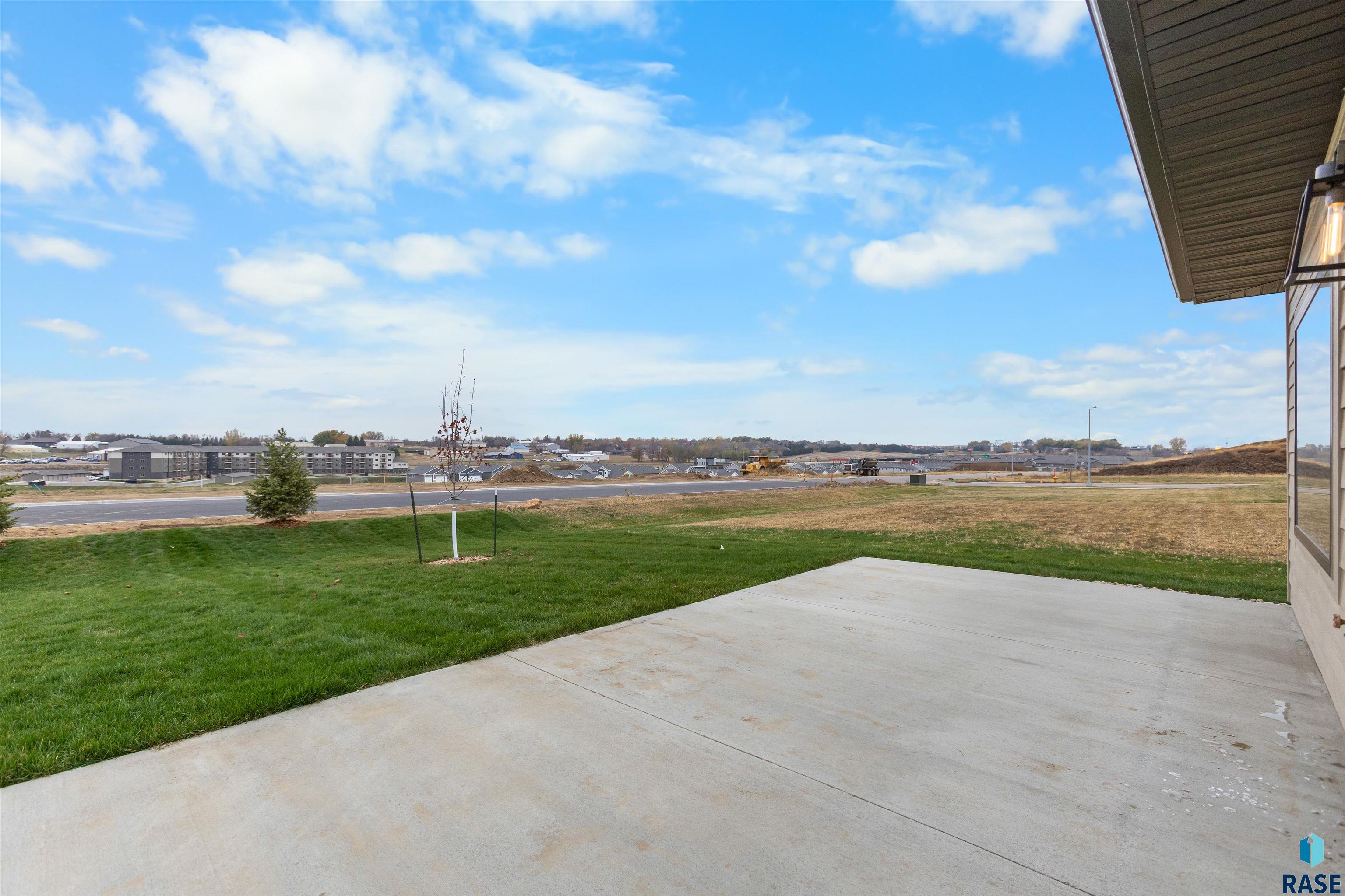 Sioux Falls, South Dakota, 57110, United States, 3 Bedrooms Bedrooms, ,2 BathroomsBathrooms,Residential,For Sale,1847243