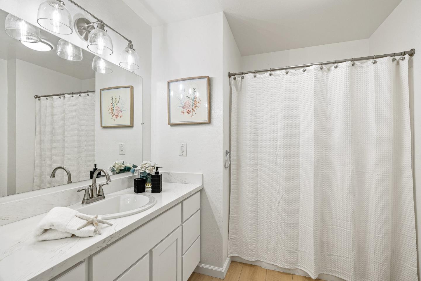 Sunnyvale, California, 94087, United States, 2 Bedrooms Bedrooms, ,2 BathroomsBathrooms,Residential,For Sale,1947978