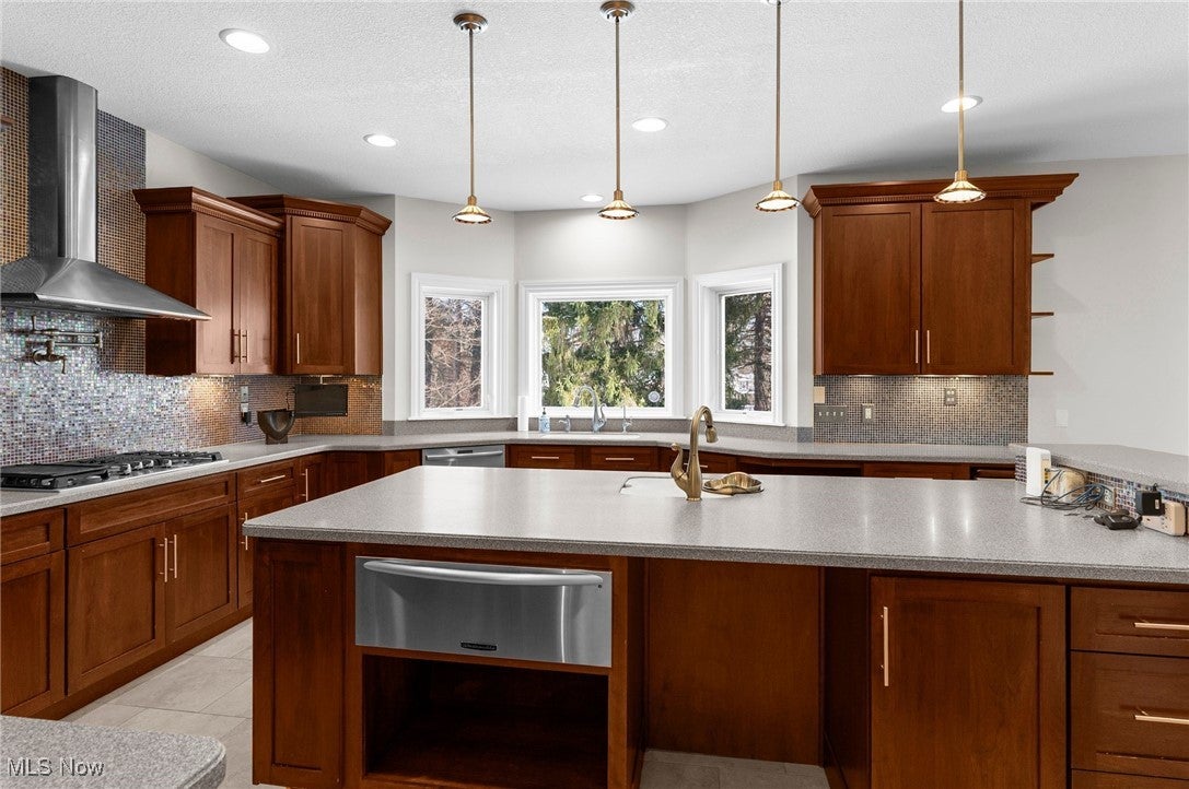 Canfield, Ohio, 44406, United States, 5 Bedrooms Bedrooms, ,5 BathroomsBathrooms,Residential,For Sale,2005760