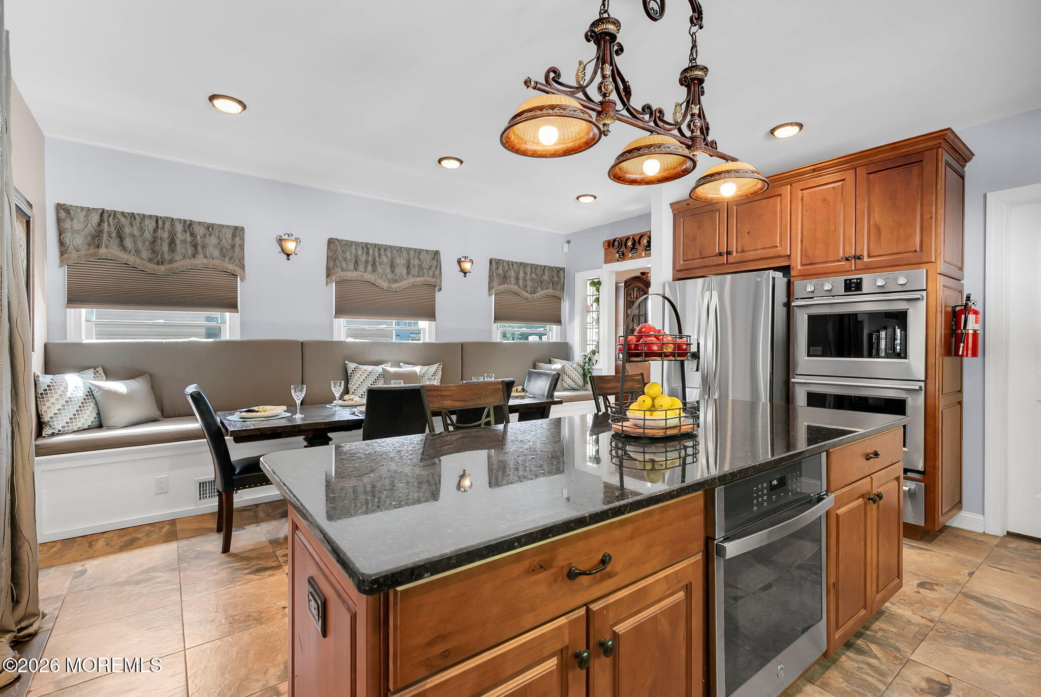 Red Bank, New Jersey, 07701, United States, ,3 BathroomsBathrooms,Residential,For Sale,2040176