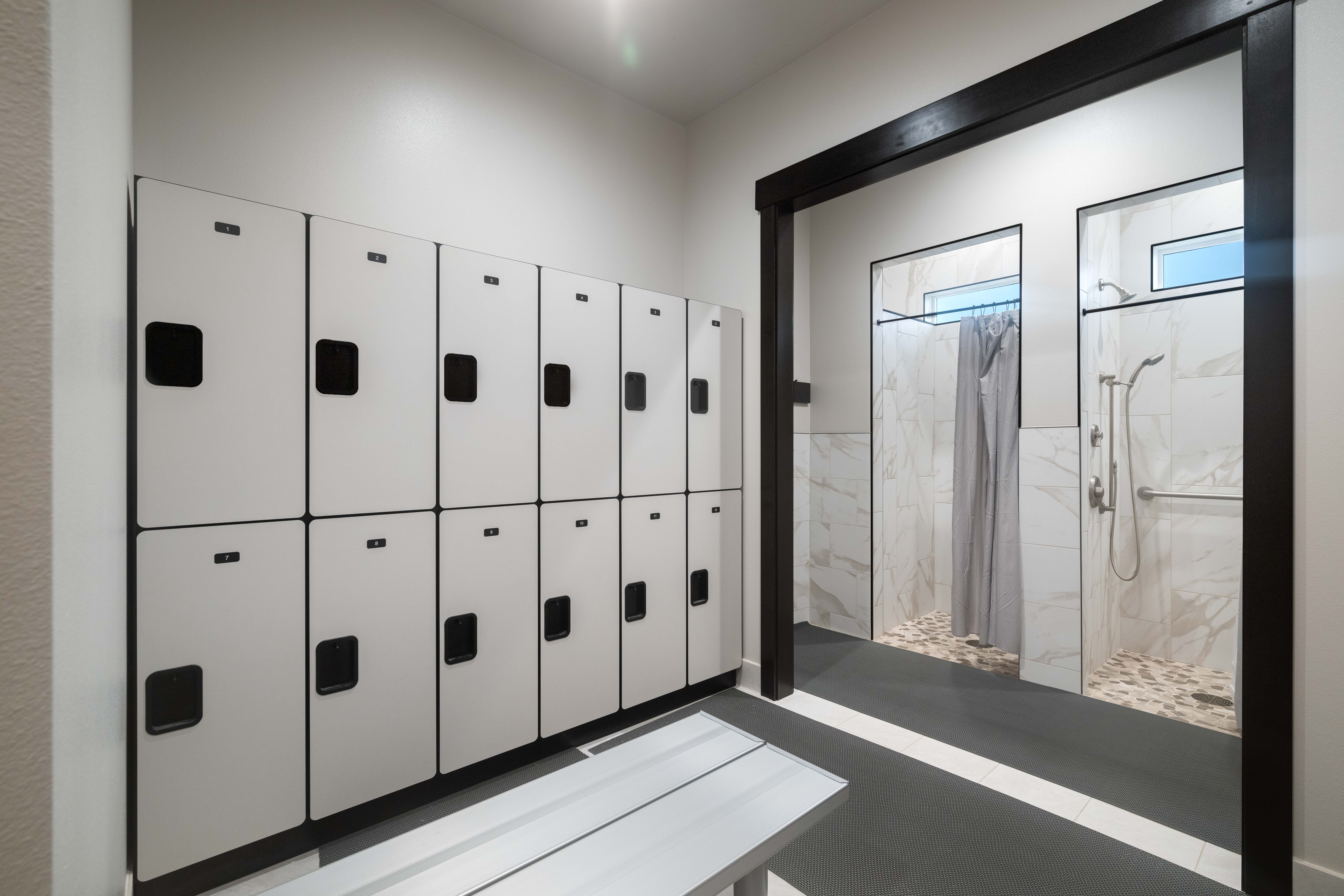  55+ Low Maintenance Living - 物件實景