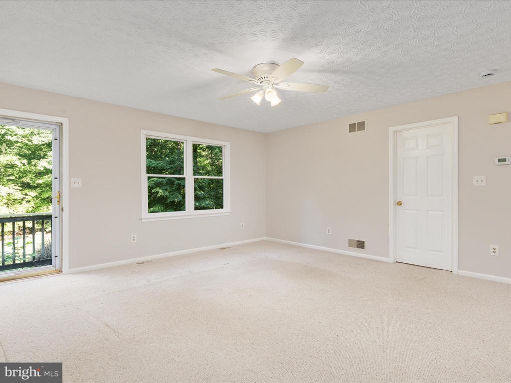 Leesburg, Virginia, 20176, United States, ,Residential,For Sale,1915866