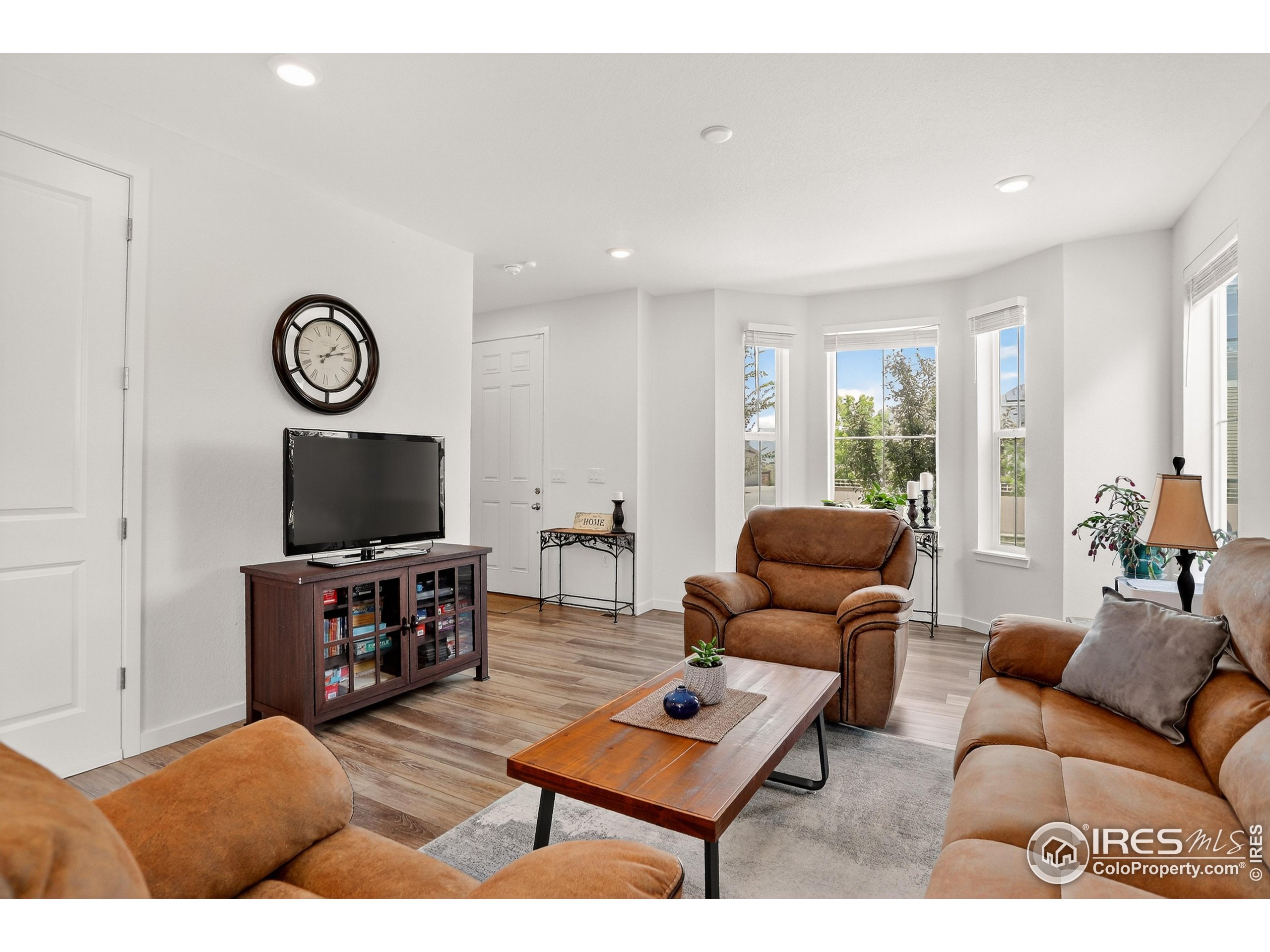 Erie, Colorado, 80516, United States, 3 Bedrooms Bedrooms, ,2 BathroomsBathrooms,Residential,For Sale,1912360