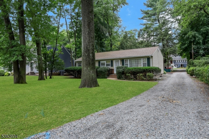 Ridgewood Village, New Jersey, 07450, United States, 3 Bedrooms Bedrooms, ,1 BathroomBathrooms,Residential,For Sale,1940435