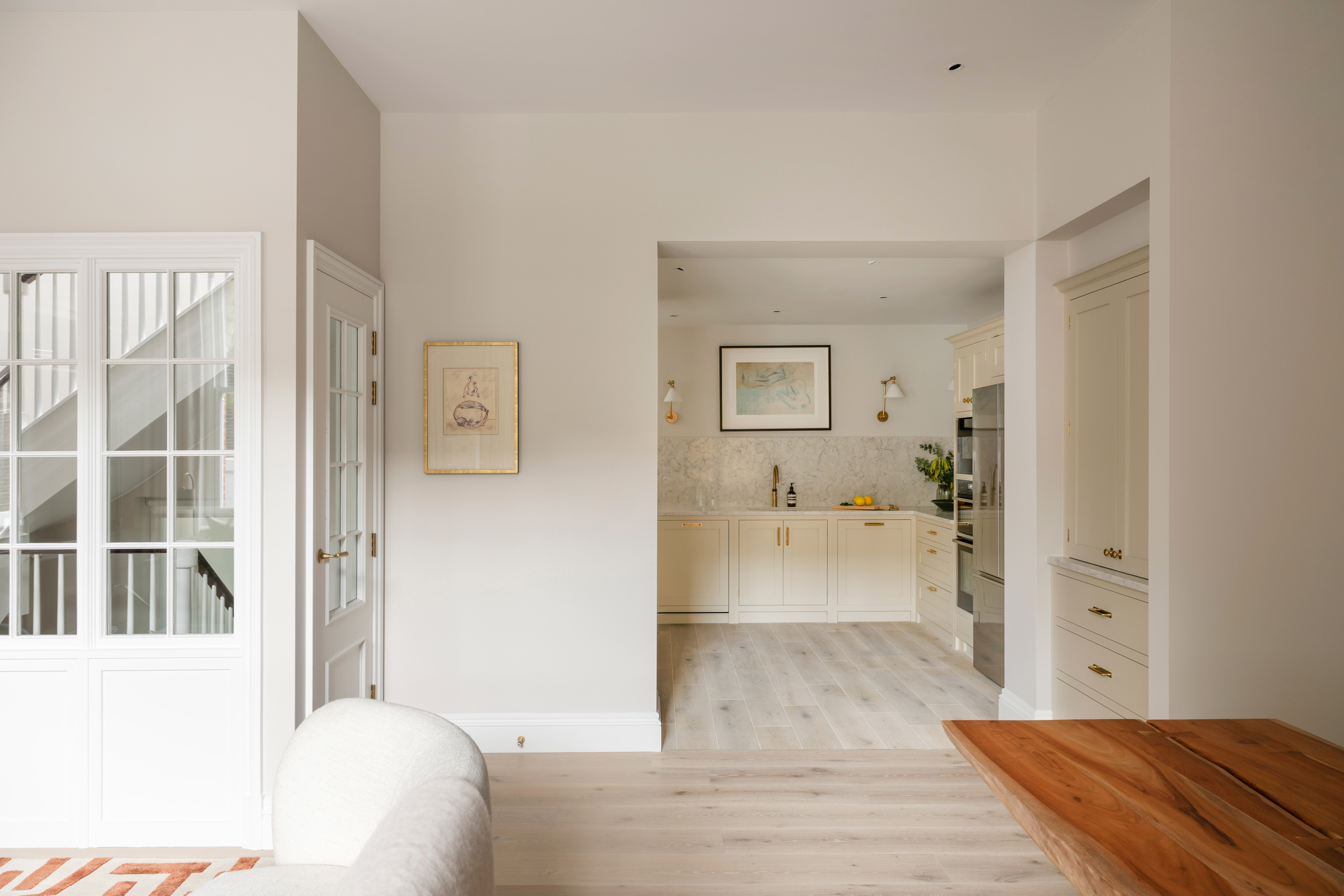  A Three Bedroom, Three-Window-Wide House in Notting Hill - 物件實景