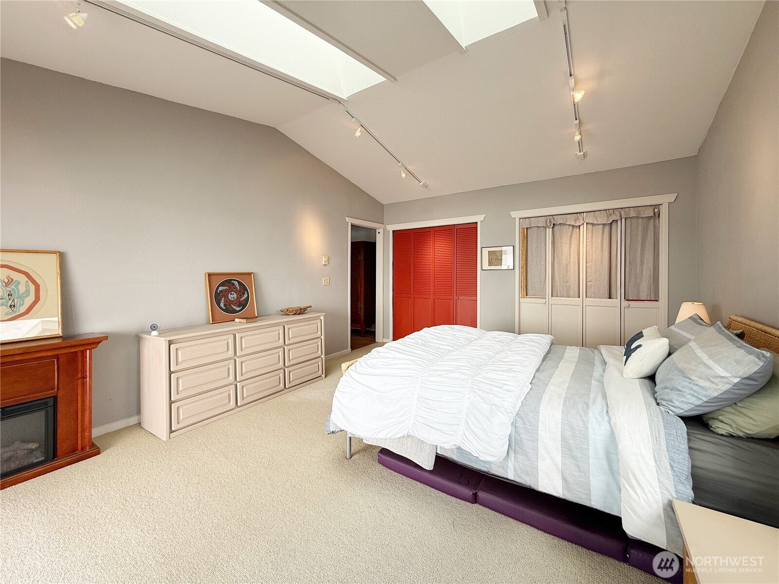 Hat Island, Washington, 98206, United States, 2 Bedrooms Bedrooms, ,2 BathroomsBathrooms,Residential,For Sale,1974776