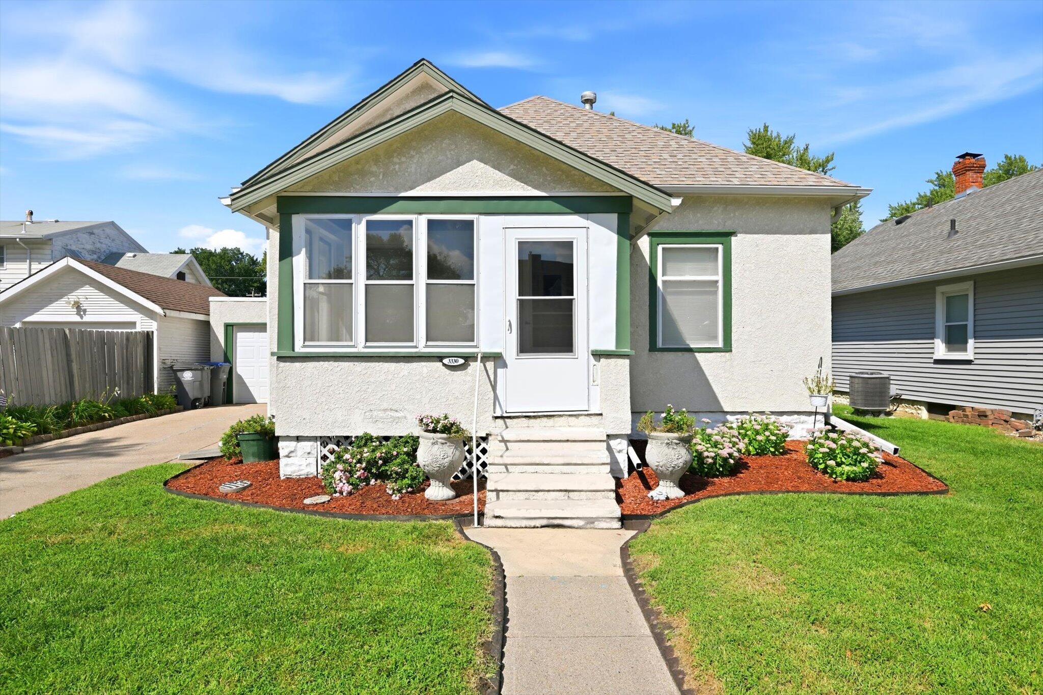 Avenue C , Council Bluffs, IA 51501