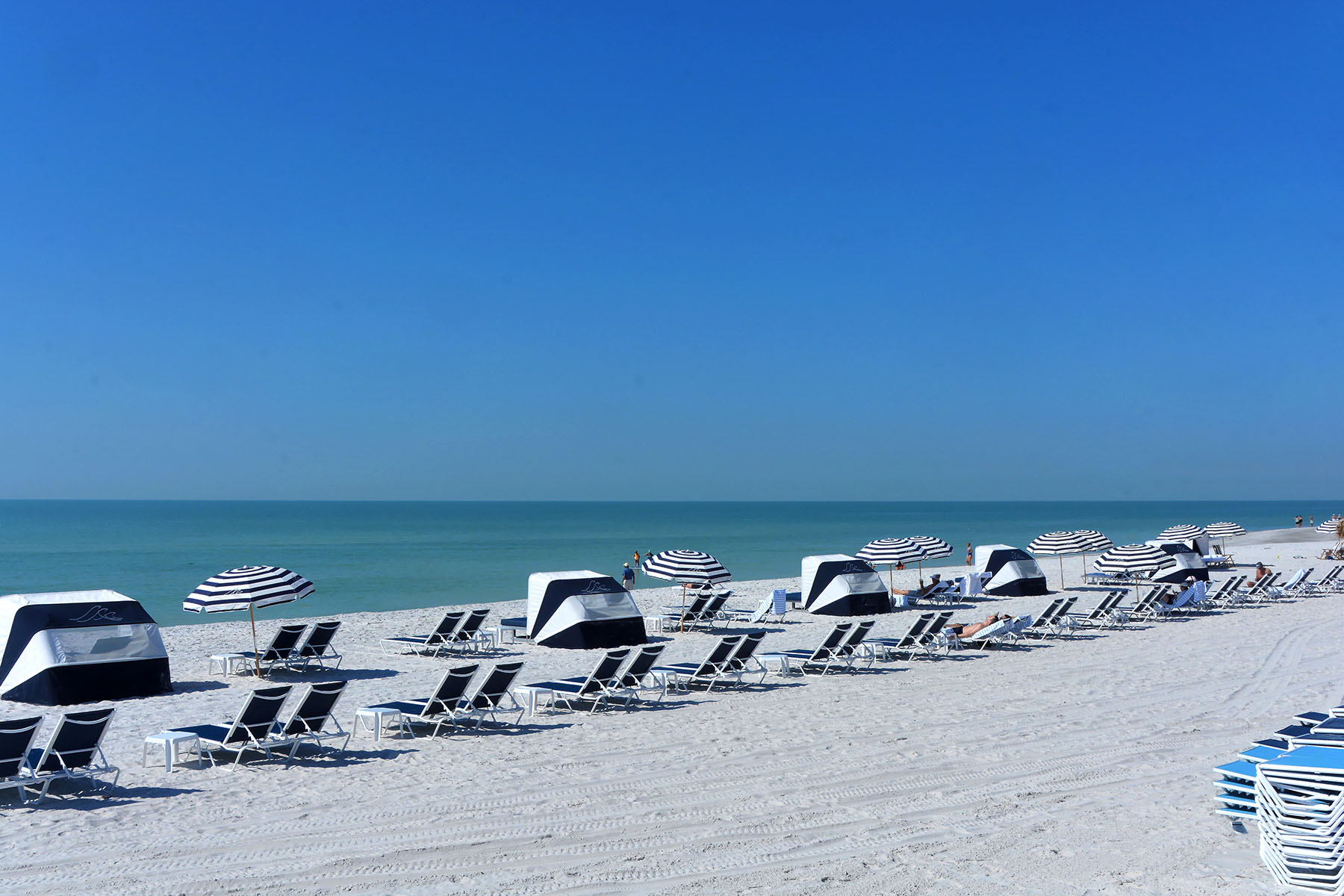  INN ON THE BEACH PH II - 物件實景