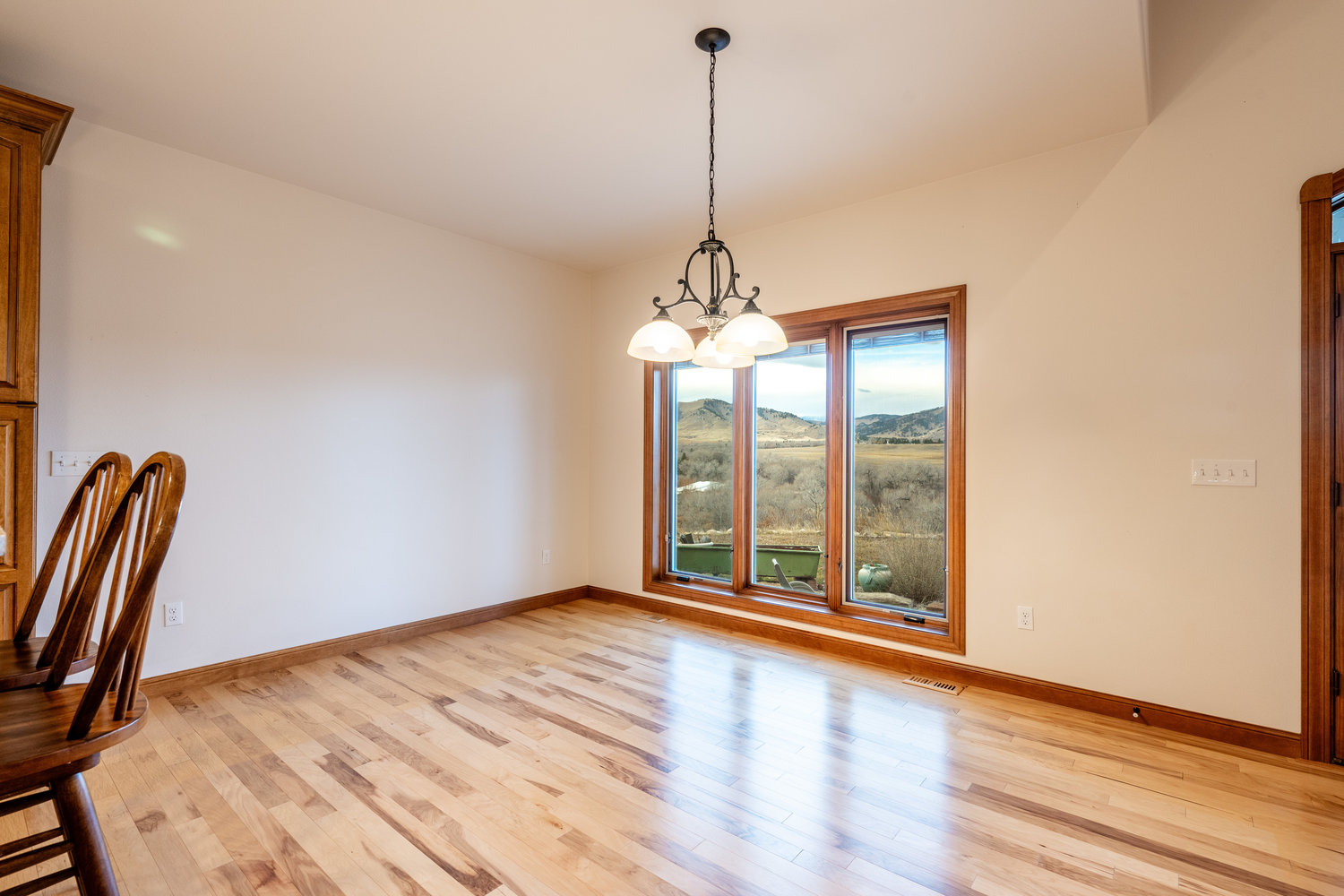 Buffalo, Wyoming, 82834, United States, 4 Bedrooms Bedrooms, ,4 BathroomsBathrooms,Residential,For Sale,2005506