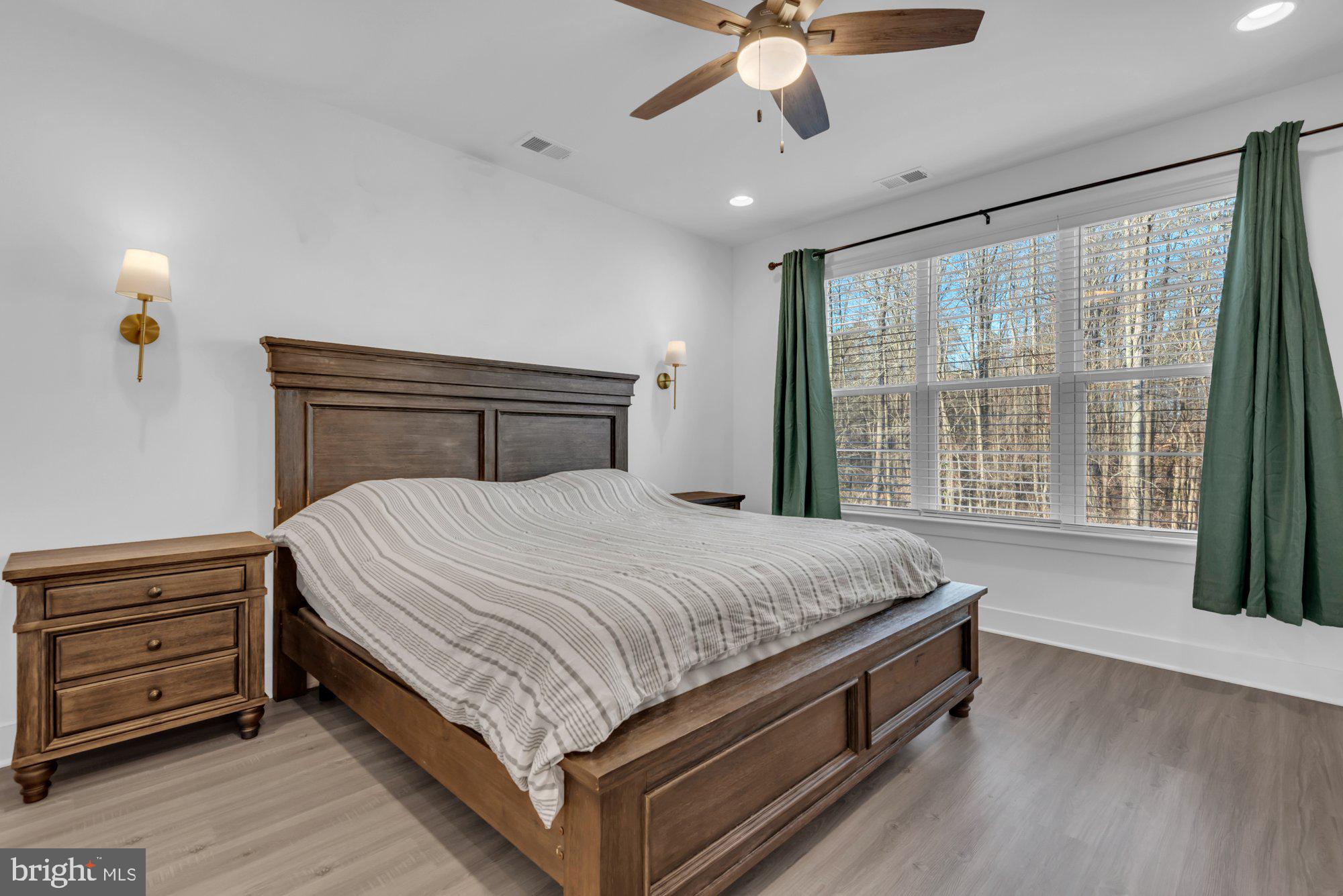 Laurel, Maryland, 20724, United States, 5 Bedrooms Bedrooms, ,5 BathroomsBathrooms,Residential,For Sale,2010373